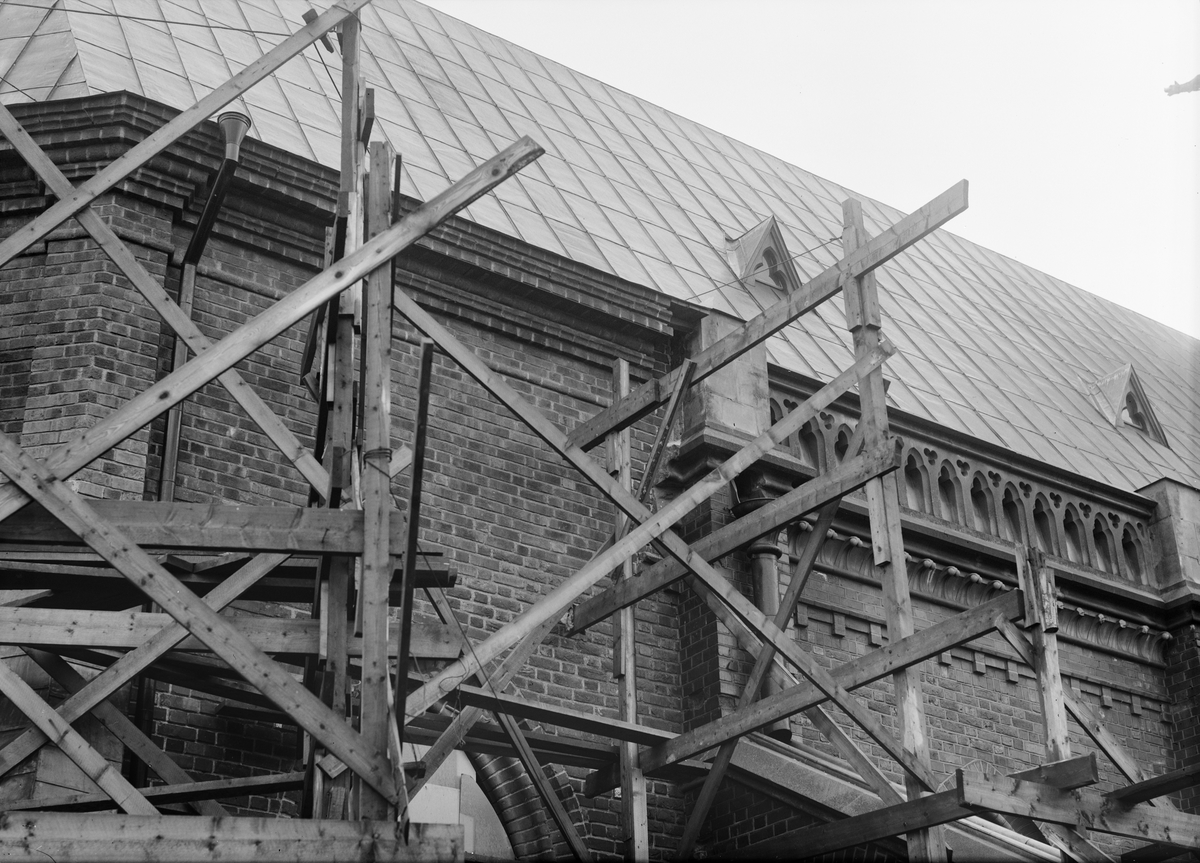 Paul Sandberg, Uppsala domkyrka restaureras 1940