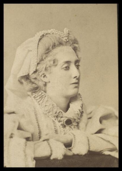 London Stereoscopic and Photographic Company, Guy Little Theatrical Photograph