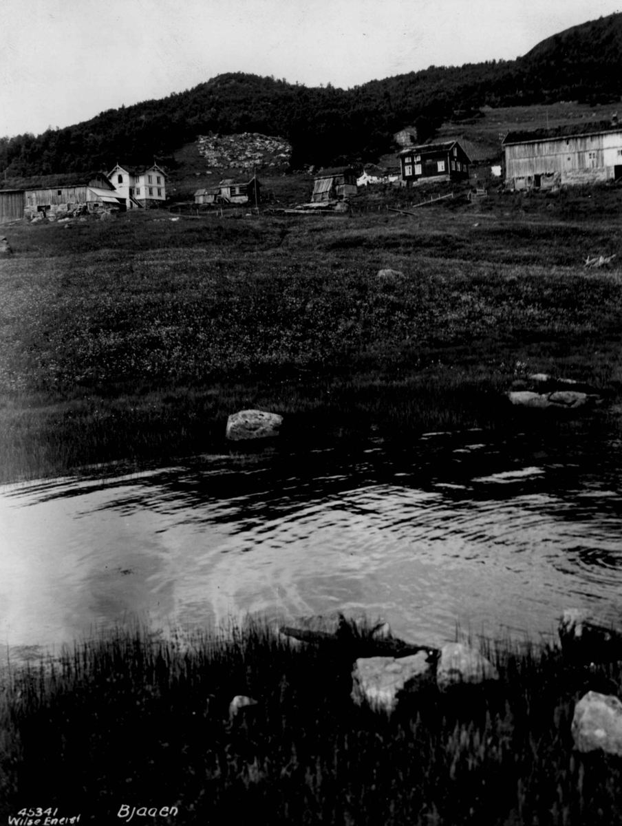 Anders Beer Wilse, Bebyggelse Bjåen.