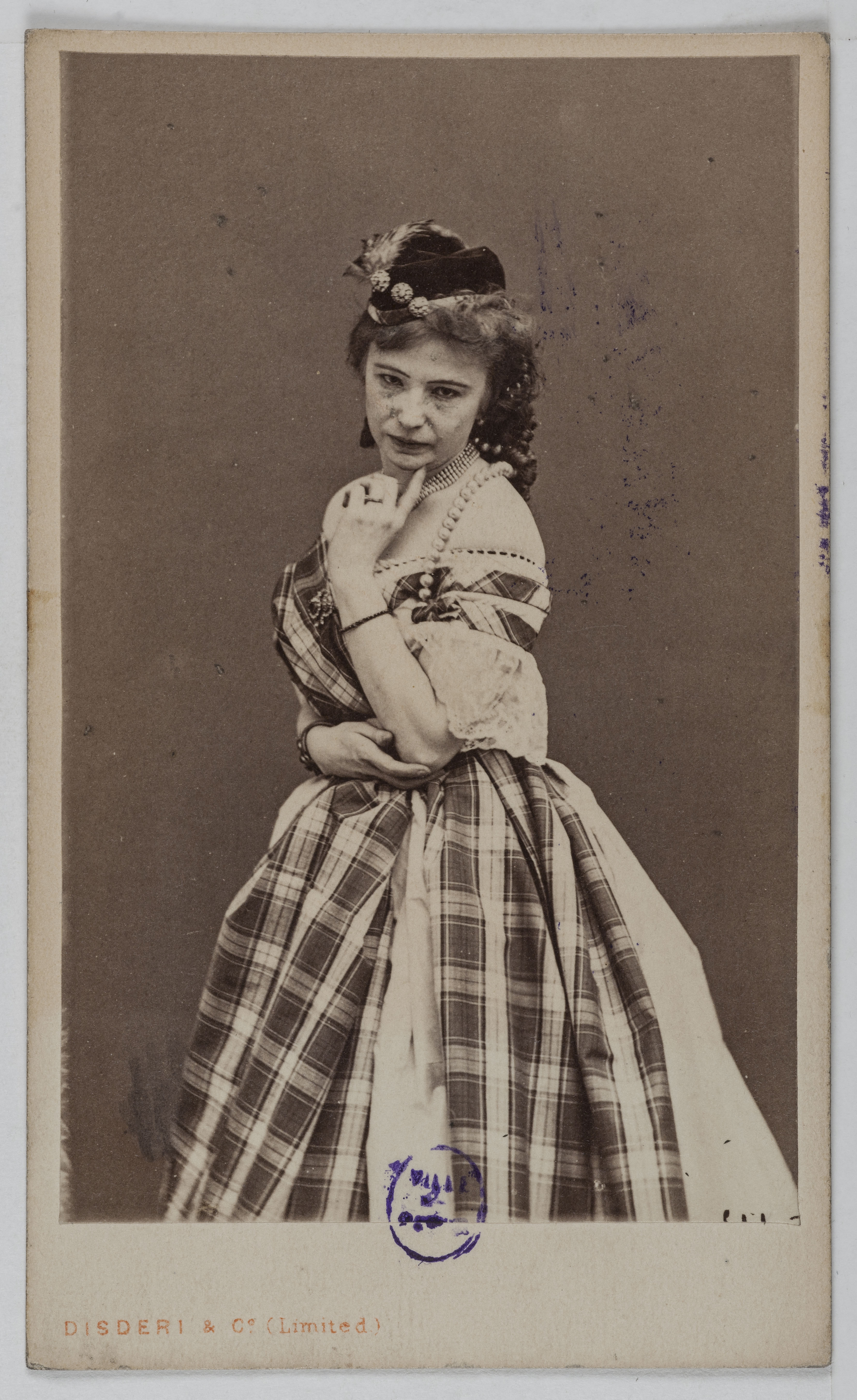 André-Adolphe-Eugène Disdéri, Portrait de Ilma de Murska, actrice au théâtre des Italiens de 1868 à 1869.