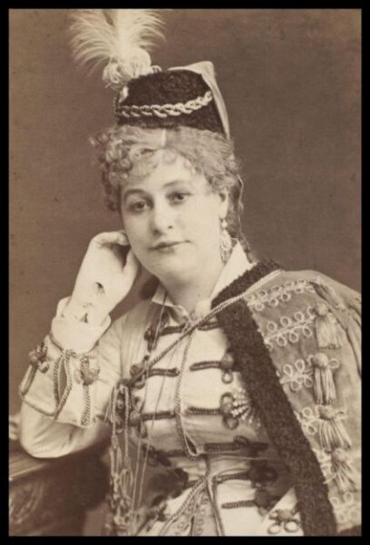 London Stereoscopic and Photographic Company, Guy Little Theatrical Photograph