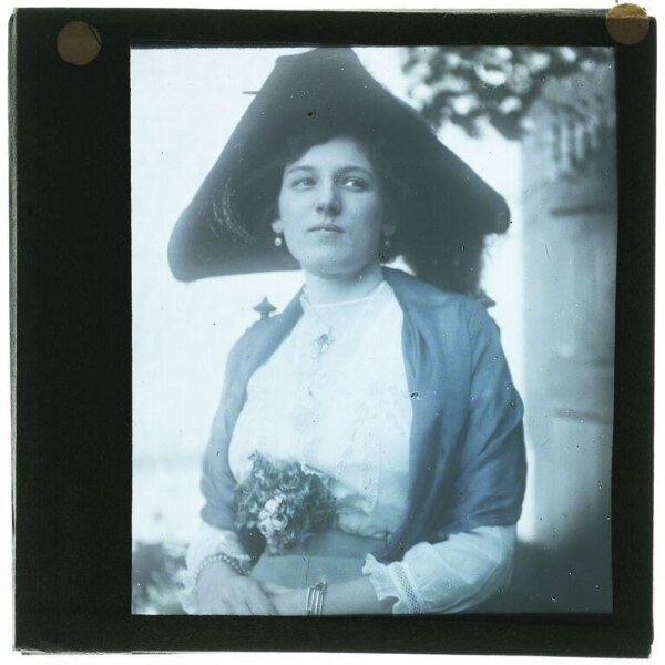 Unknown, Portrait of a woman