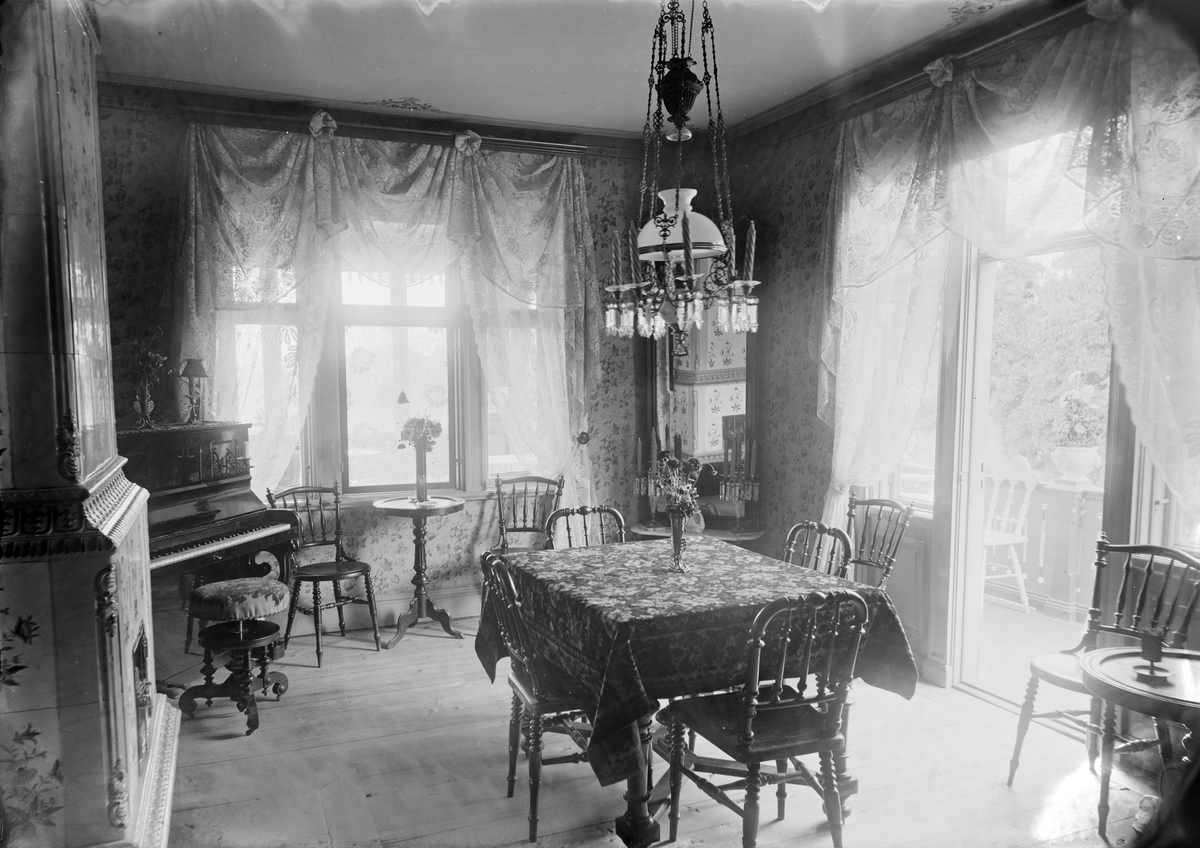 Henri Osti's Fotografiateliér, Grindstugan, Kåbo, Uppsala 1899