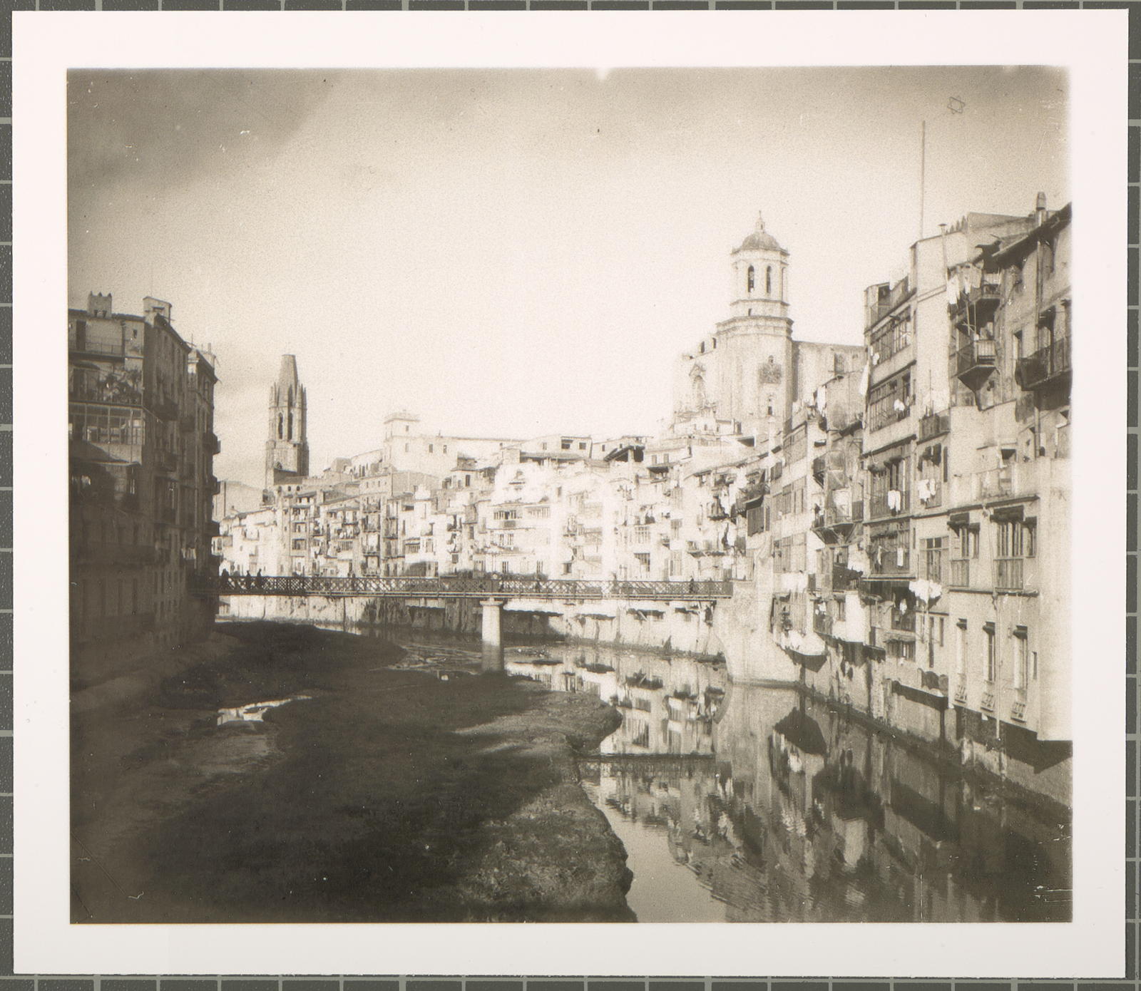 Desconegut, [Houses of the Onyar and Bridge of St. Augustine]