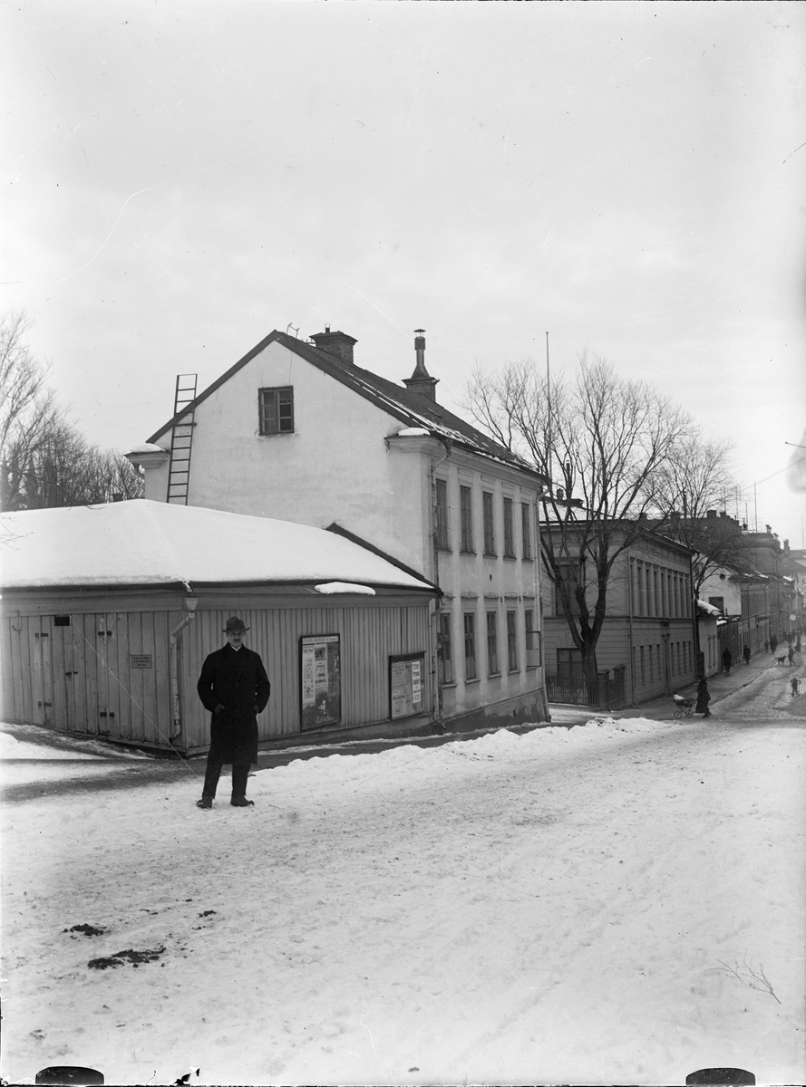Carl Liljefors, The organist August Widerbäck on DrottningOrgani, Uppsala
