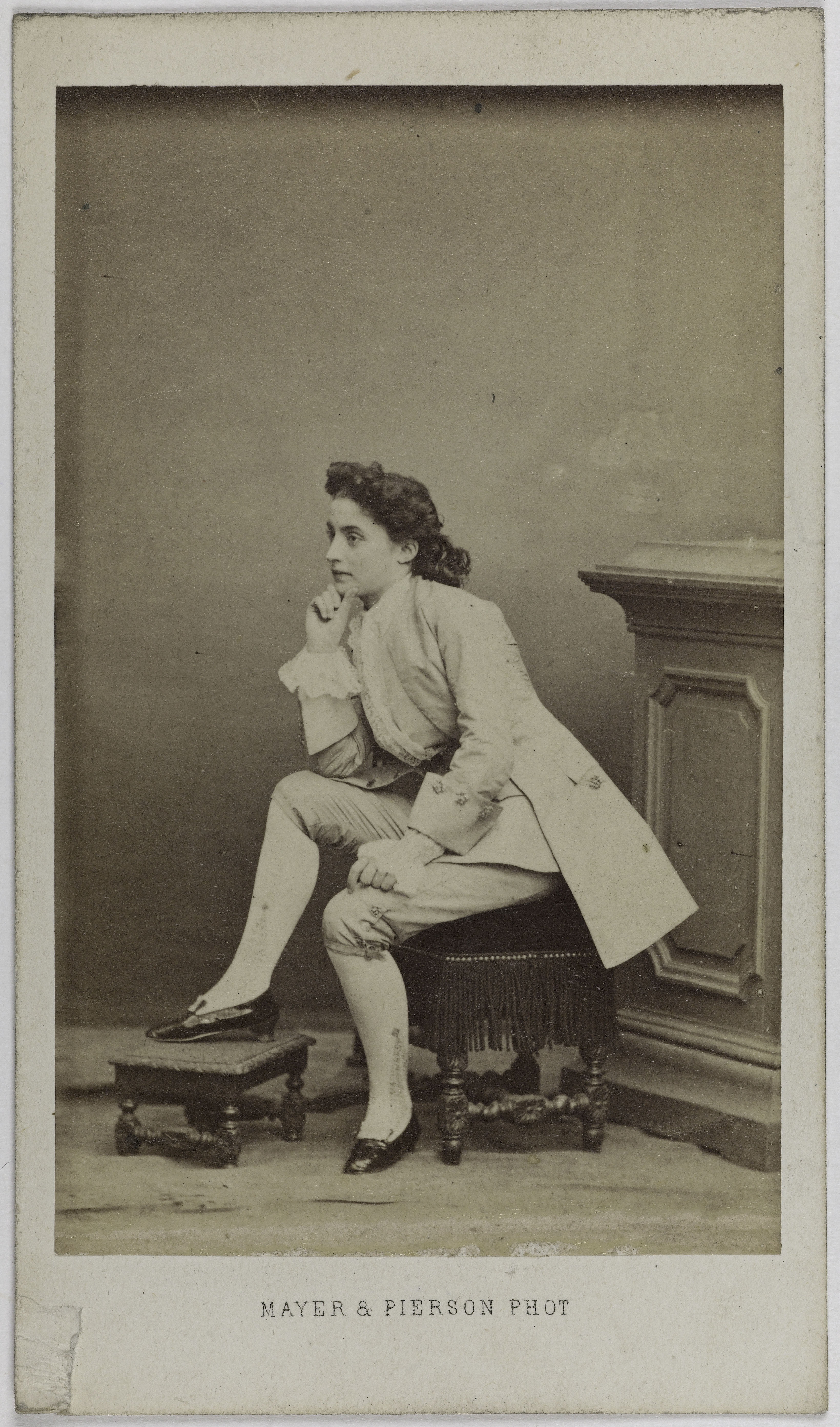 Mayer Frères et Pierson, Portrait de Julia Zoé Pfotzer, (actrice)