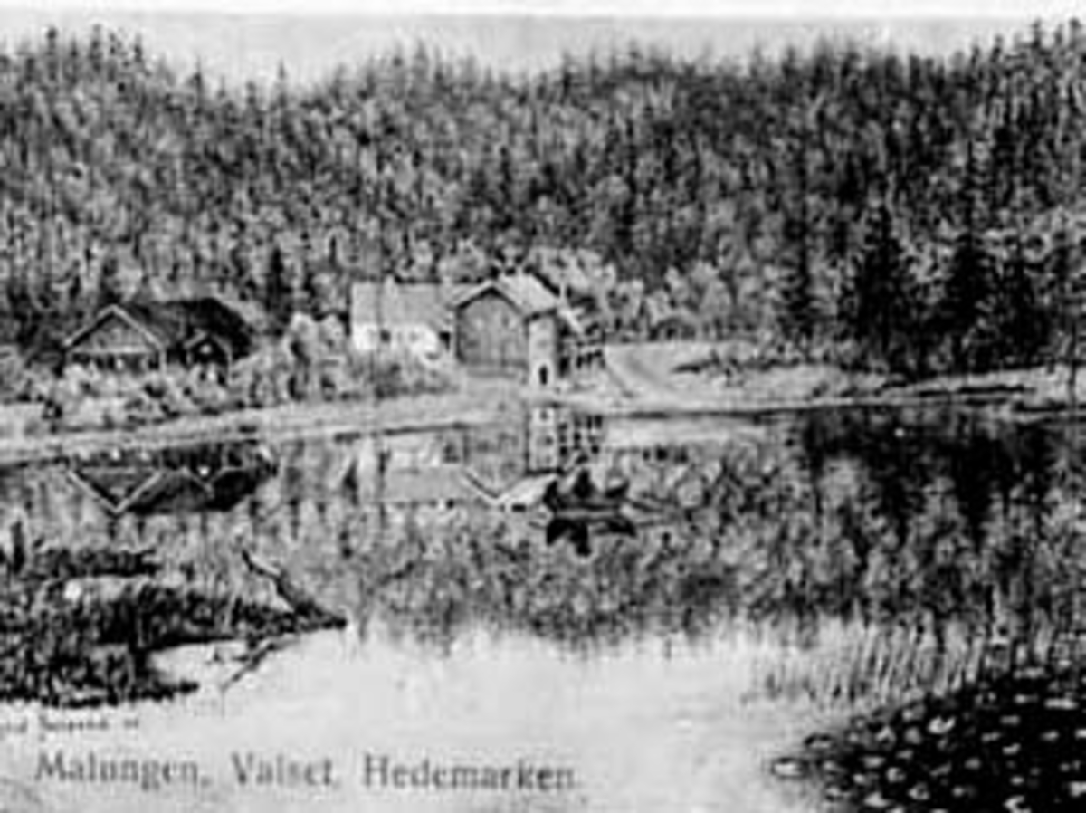 Anno Domkirkeodden, TEGNING: EKSTERIØR: MALUNGEN SPEILER SEG I VANNET, AV ALFRED FOSTERUD, VALLSET