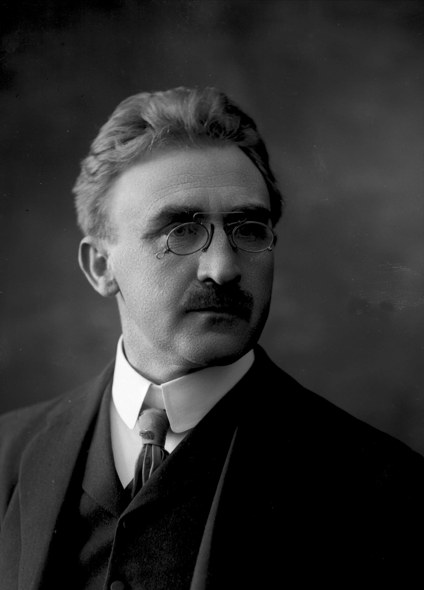 Gustav Borgen, NFB.42695