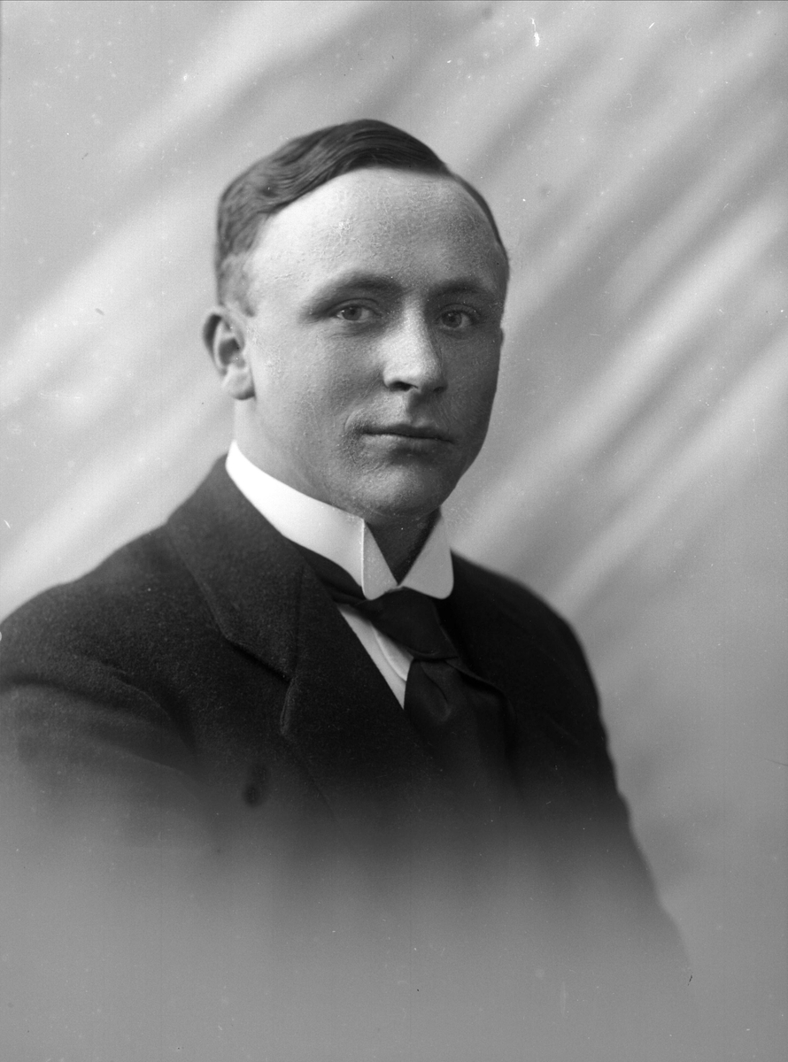 Gustav Borgen, NFB.09569