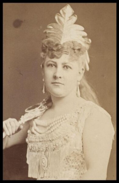 London Stereoscopic and Photographic Company, Guy Little Theatrical Photograph