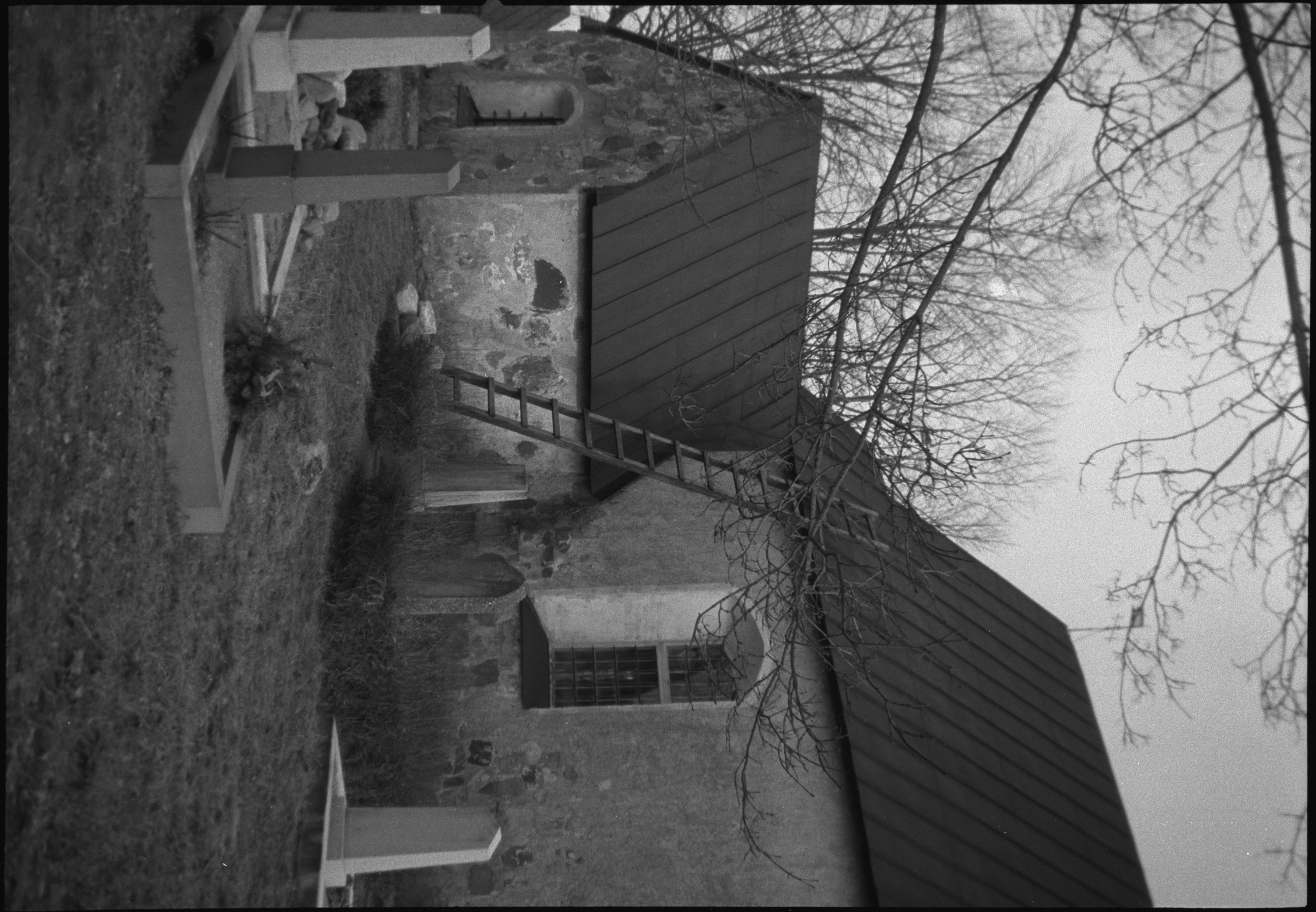 Berit Wallenberg, Hilleshögs kyrka
