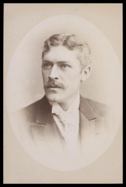 London Stereoscopic and Photographic Company, Guy Little Theatrical Photograph