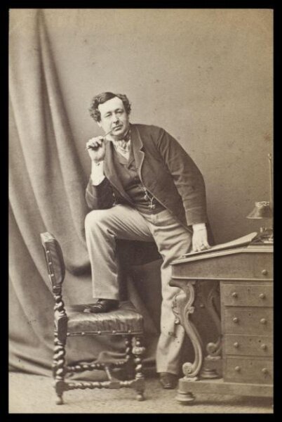 London Stereoscopic and Photographic Company, Guy Little Theatrical Photograph