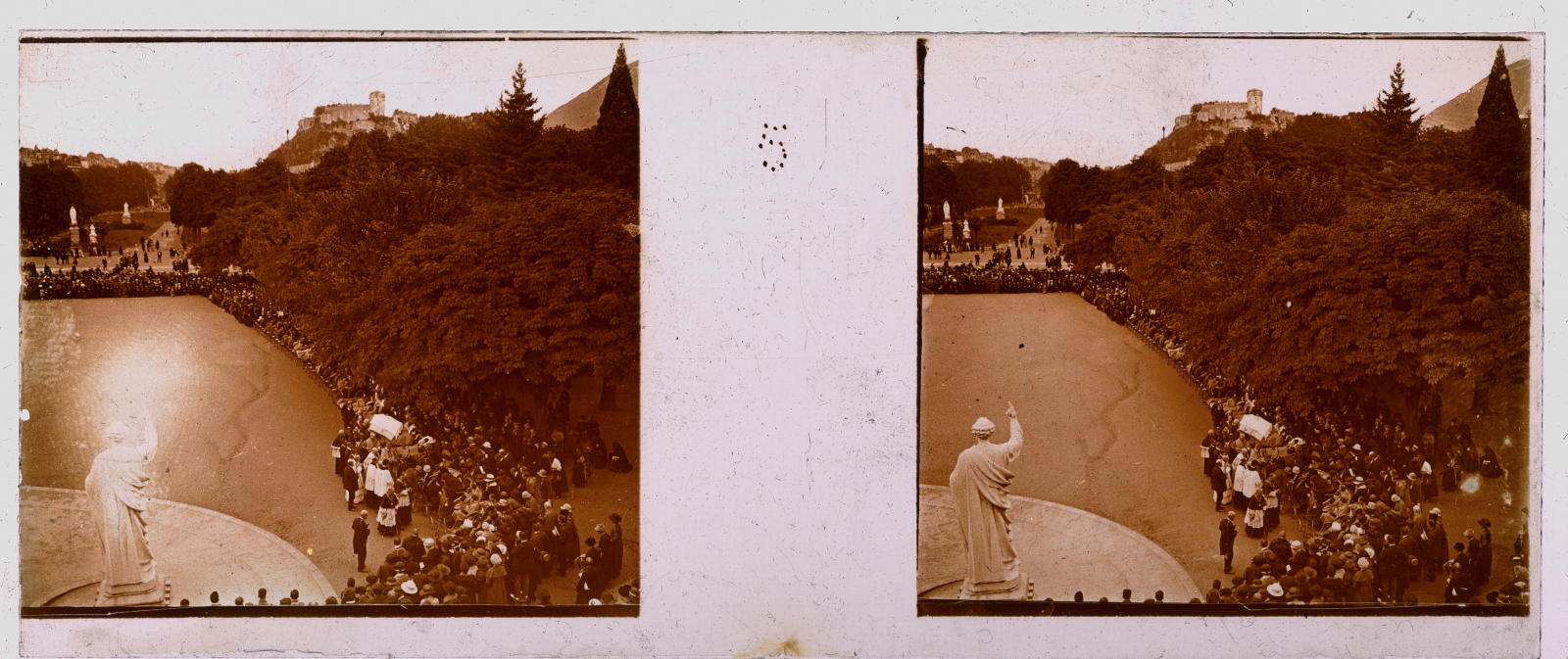 Desconegut, [Lourdes]