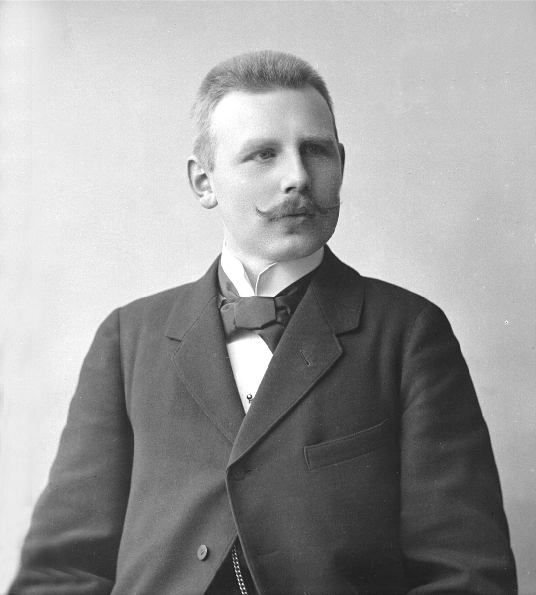 Gustav Borgen, NFB.31998