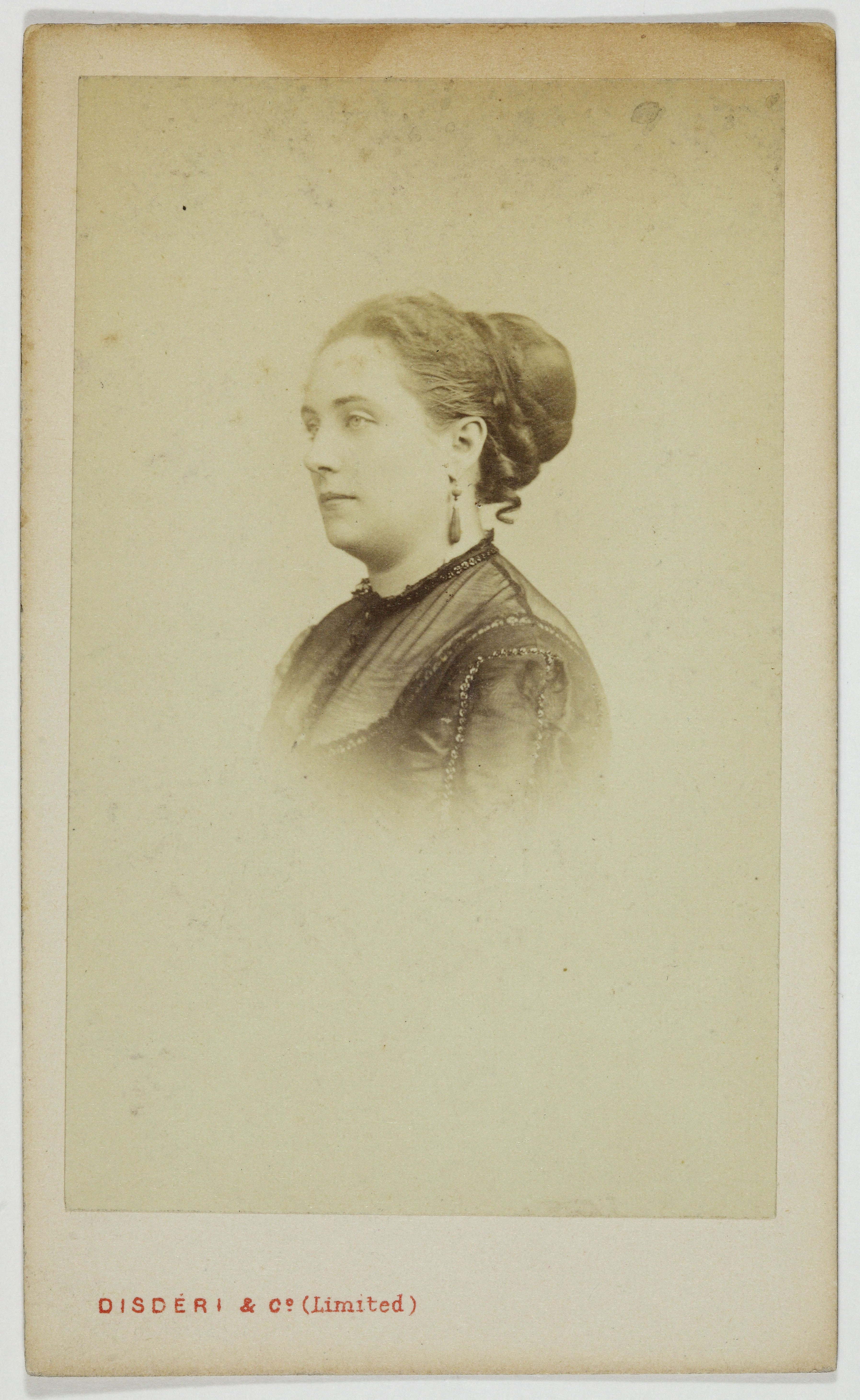 André-Adolphe-Eugène Disdéri, Portrait d’Abingdon, Louise, Charlotte, (Abingdon – Legaigneur), (actrice)