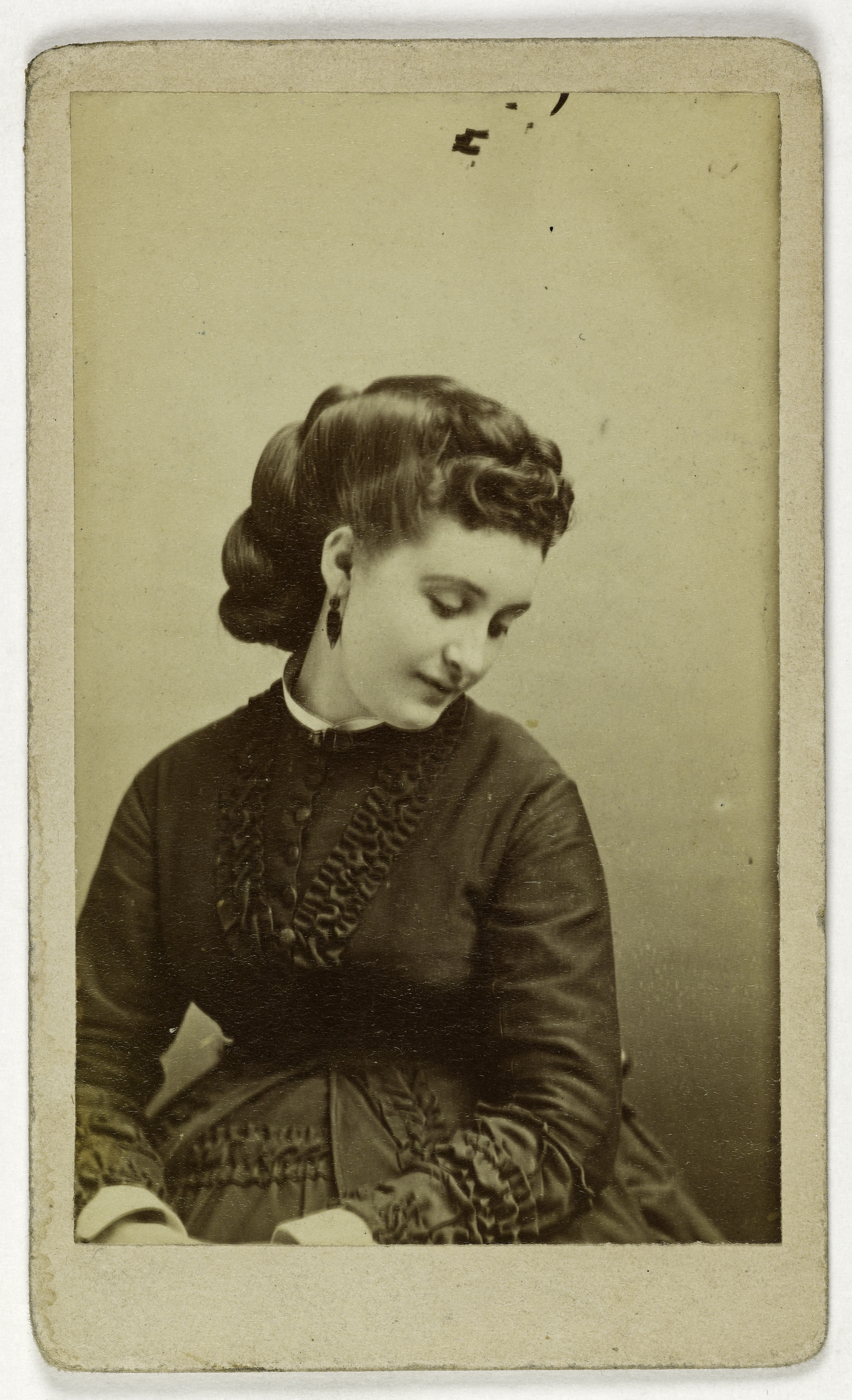 Anonyme, Portrait de Lilia Hermann, cousine de Rosine Bloch, (actrice au théâtre de la Renaissance en 1879)