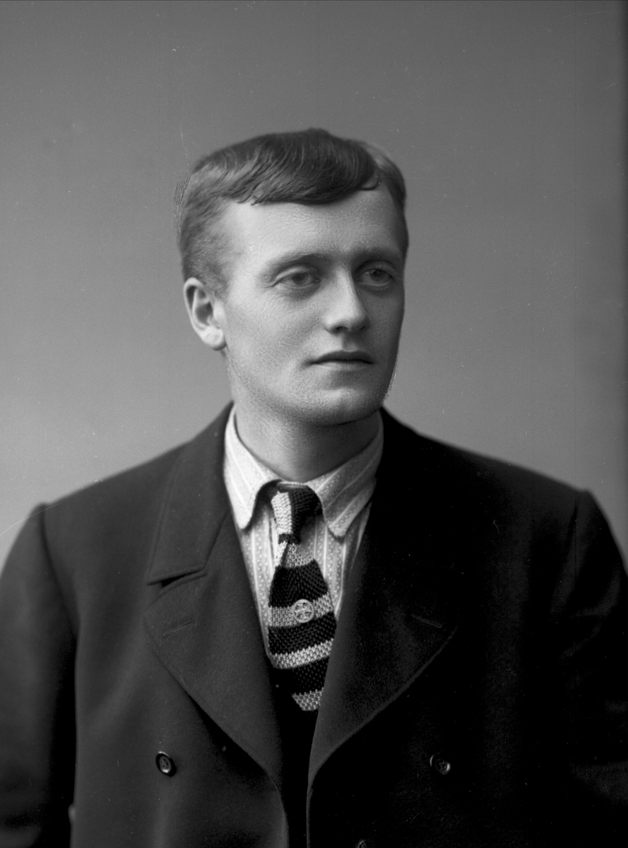 Gustav Borgen, NFB.30005