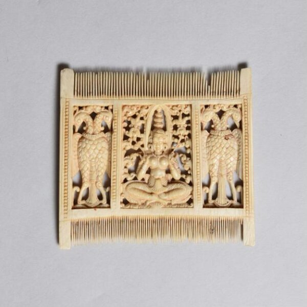Unknown, Comb