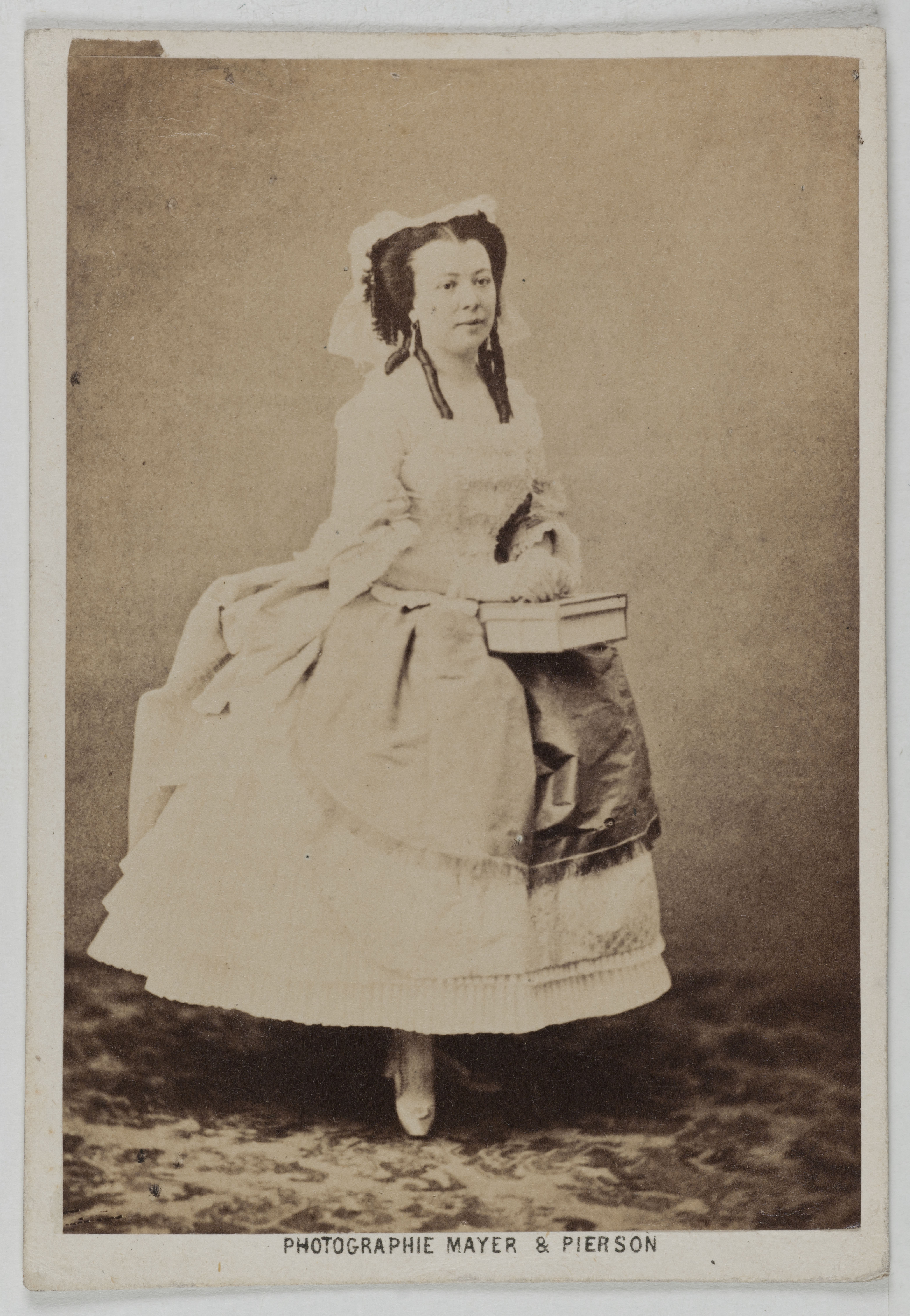 Mayer Frères et Pierson, Portrait de Lemercier L., (chanteuse ou actrice)