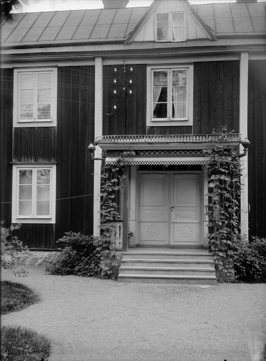 Paul Sandberg, Del av mangårdsbyggnad med förstukvist, Röcklinge, Västerlövsta socken, Uppland