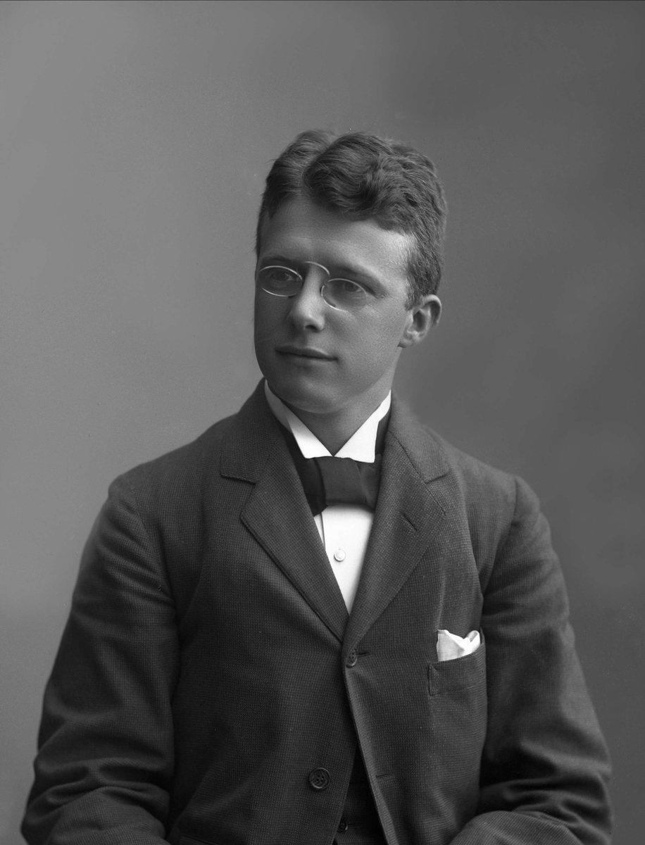 Gustav Borgen, NFB.49820
