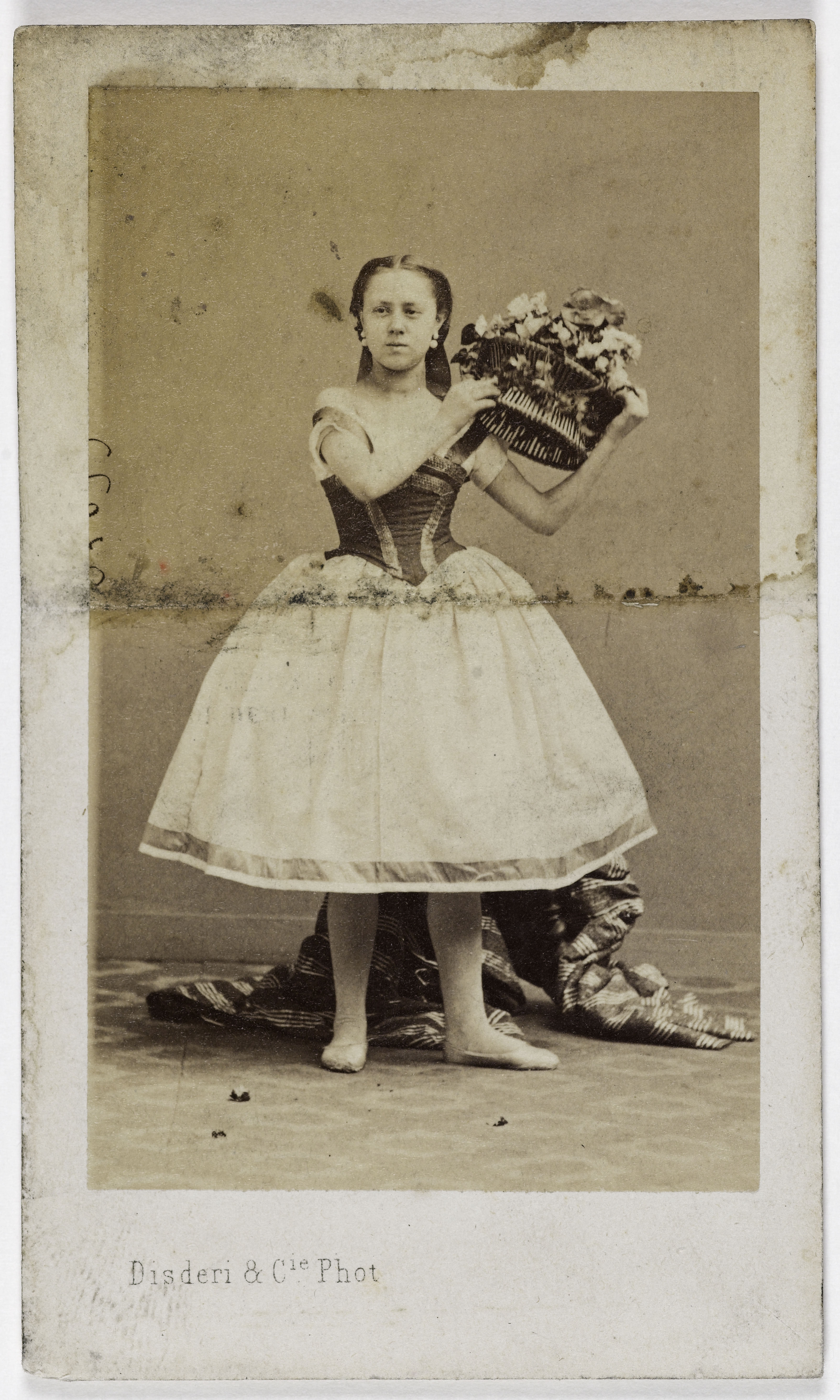 Disderi & Cie, Portrait de Duhamel (danseuse à l'Opéra)