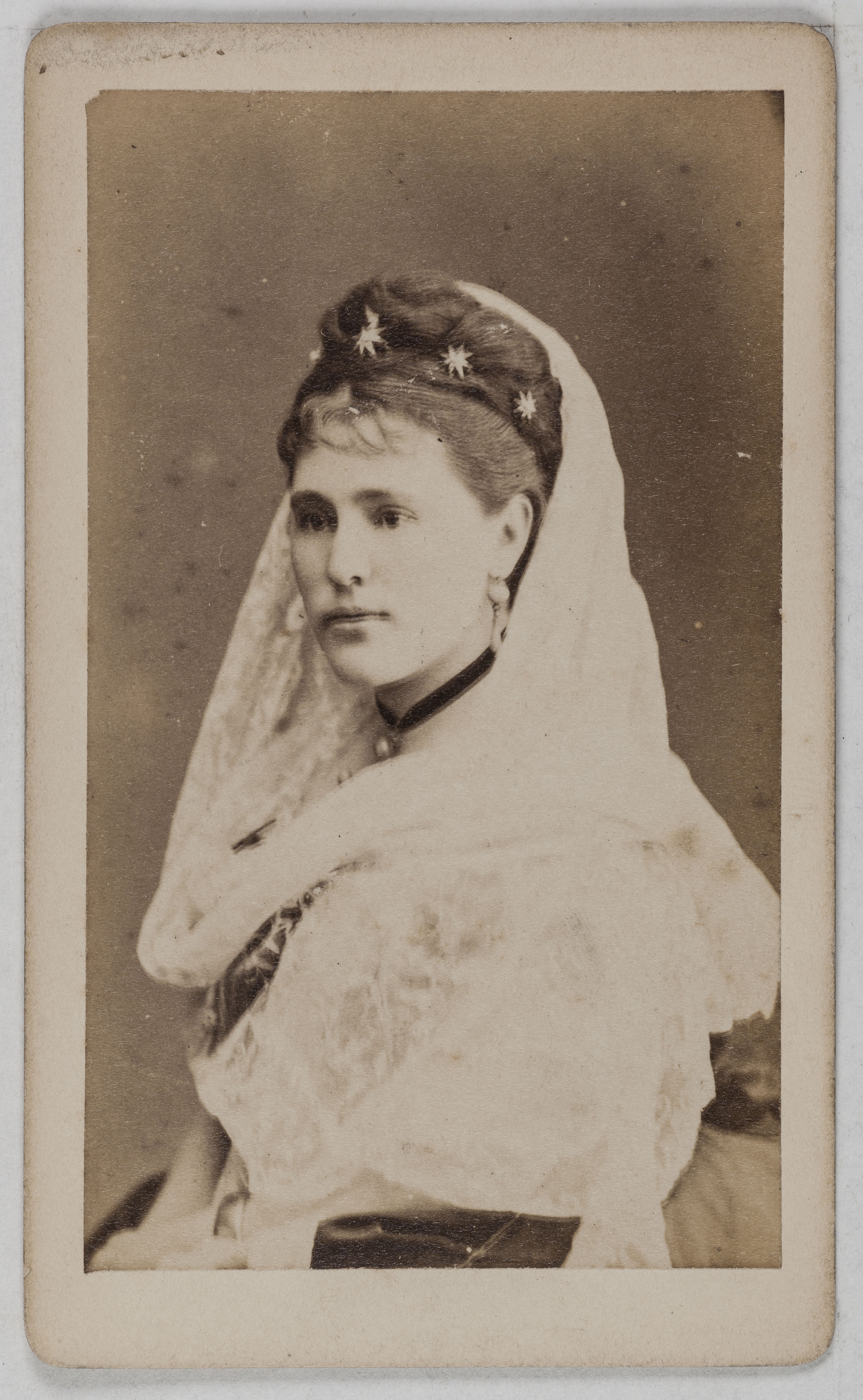 Anonyme, Portrait de Gabrielle Krauss (1842-1906), duchesse de San Teodoro, chanteuse lyrique