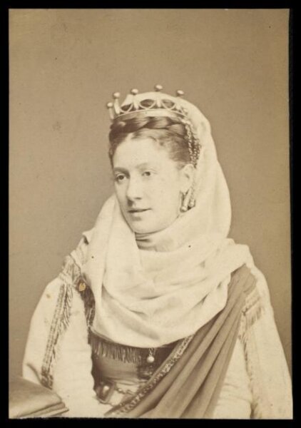 London Stereoscopic and Photographic Company, Guy Little Theatrical Photograph