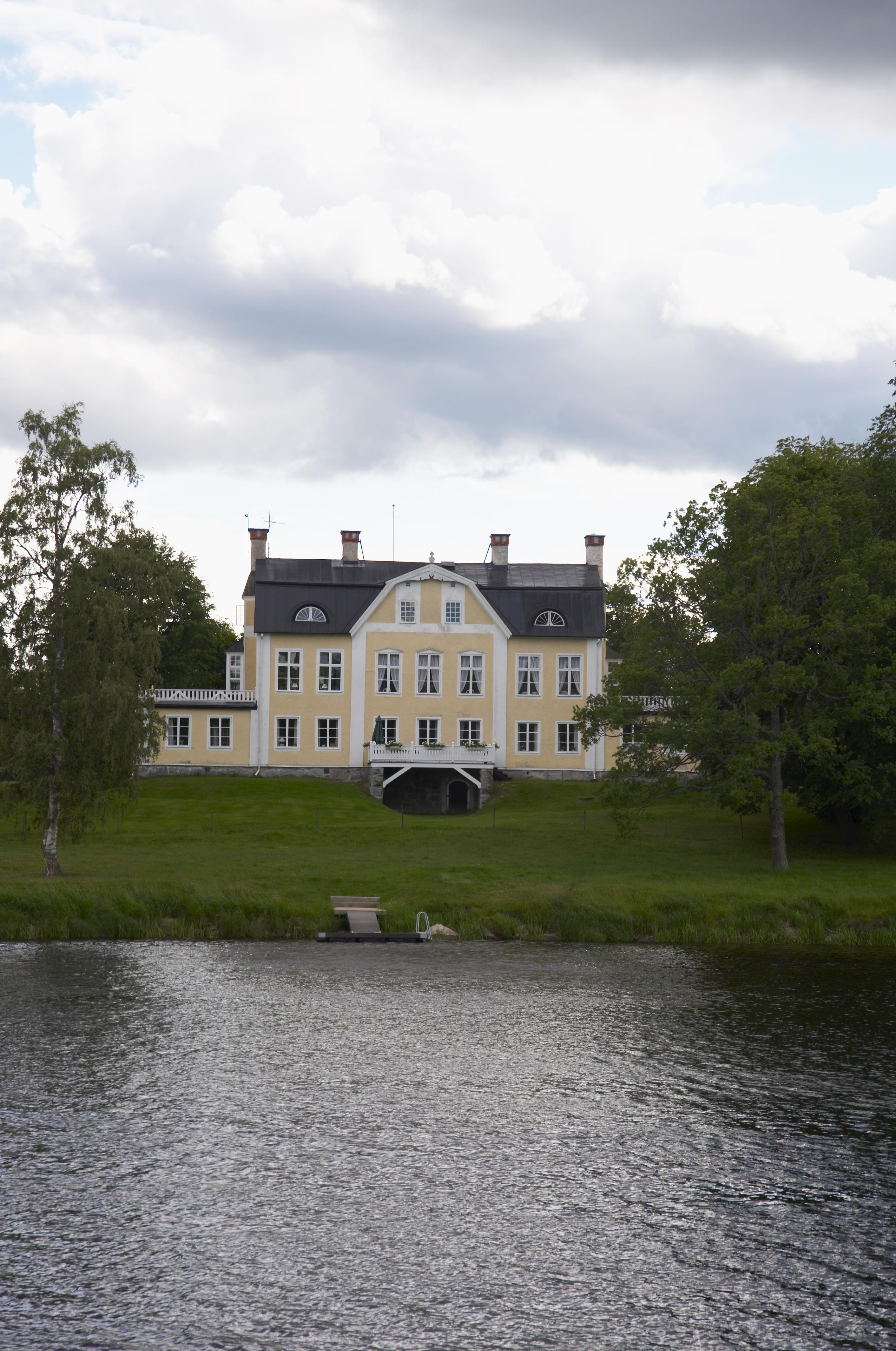 Bengt A Lundberg, Husby Kungsgård