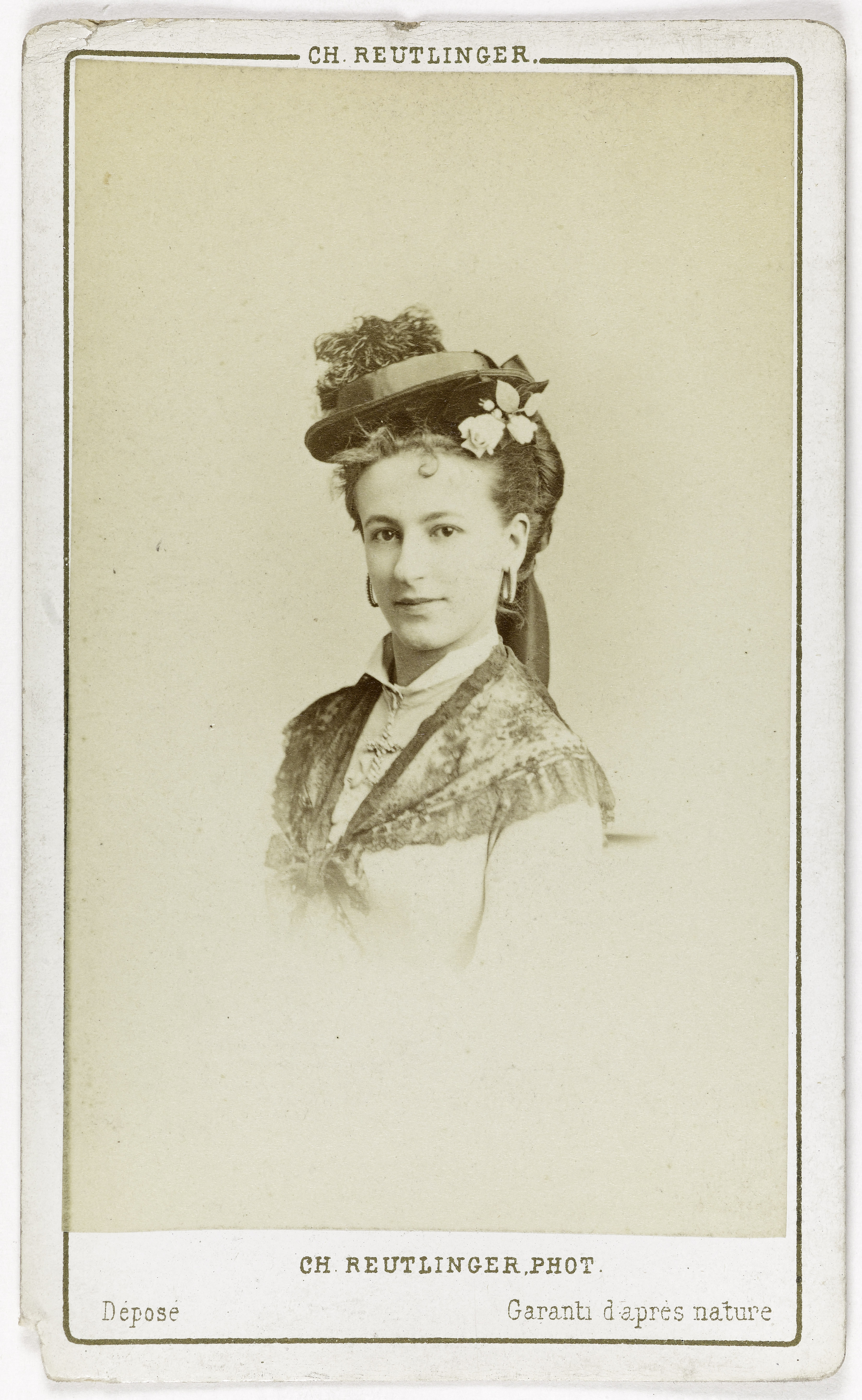 Charles Reutlinger, Portrait de Mélita, actrice au Théâtre du Palais Royal en 1875 et au Théâtre du Vaudeville en 1874.