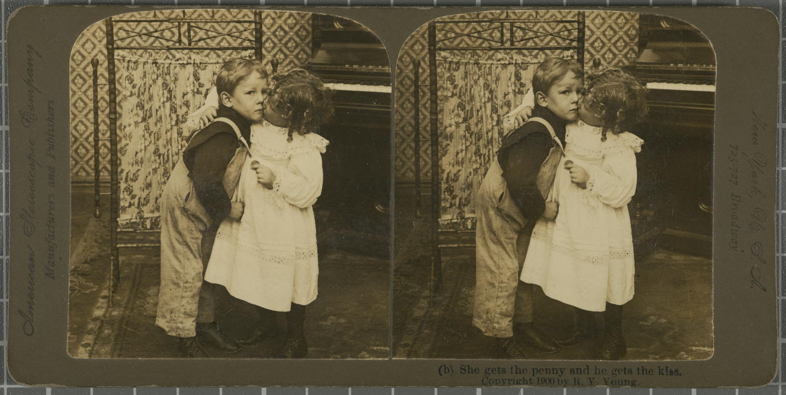 Desconegut, She gets the penny and he gets the kiss American Stereoscopic Company