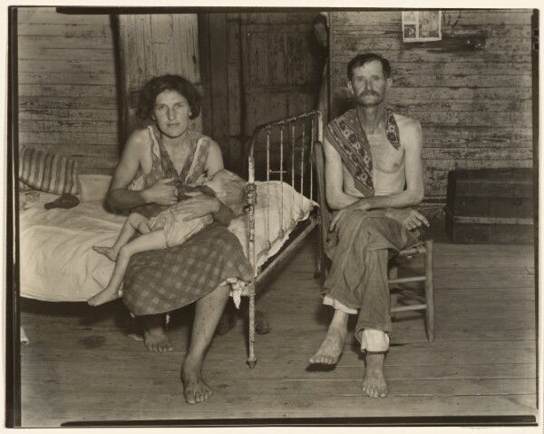 Walker Evans, Bud Fields with His Wife Ivy, and His Daughter Ellen, Hale County, Alabama