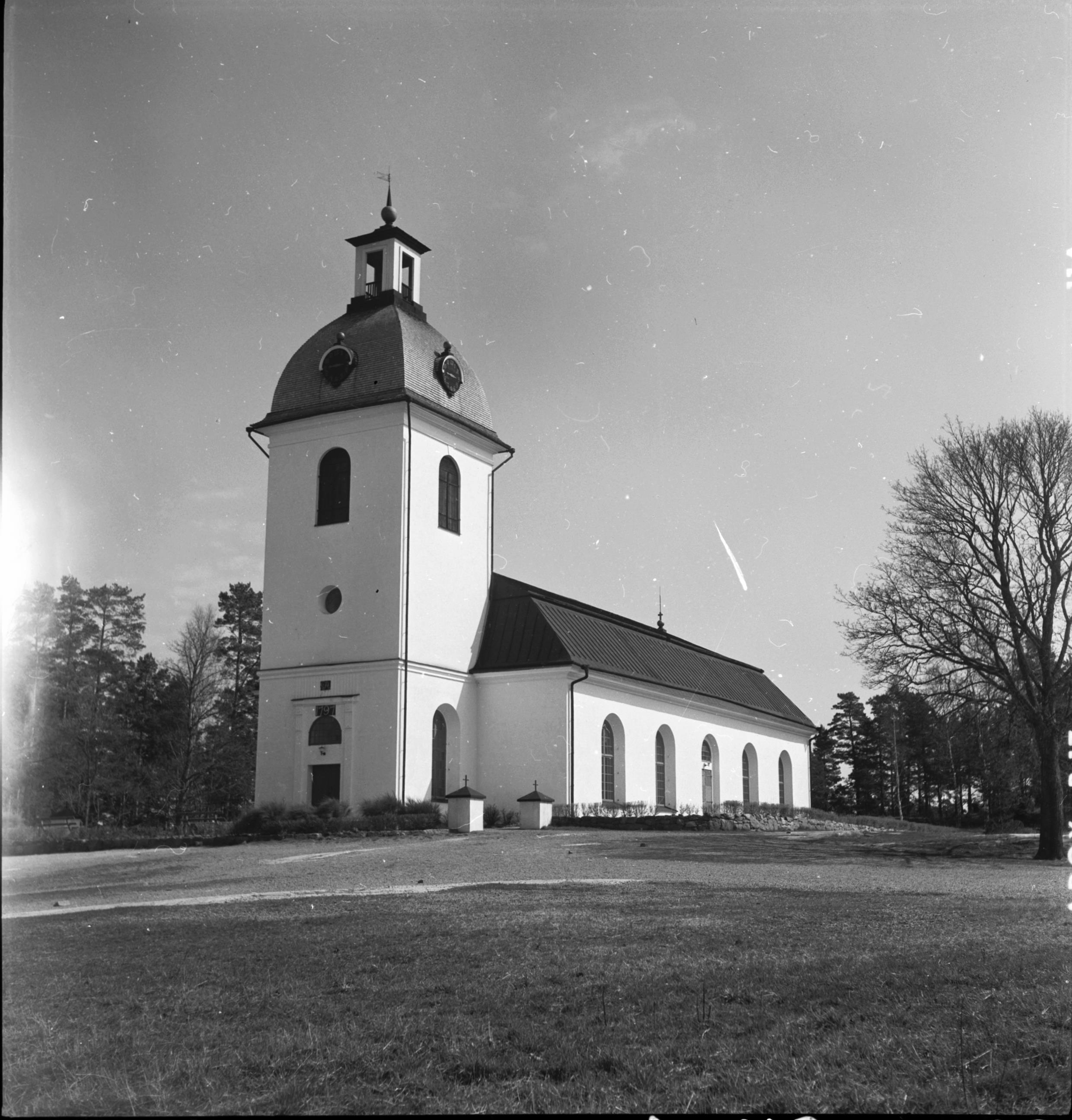 Reine Axel Unnerbäck, Västrums kyrka (F D Gladhammars kapell)