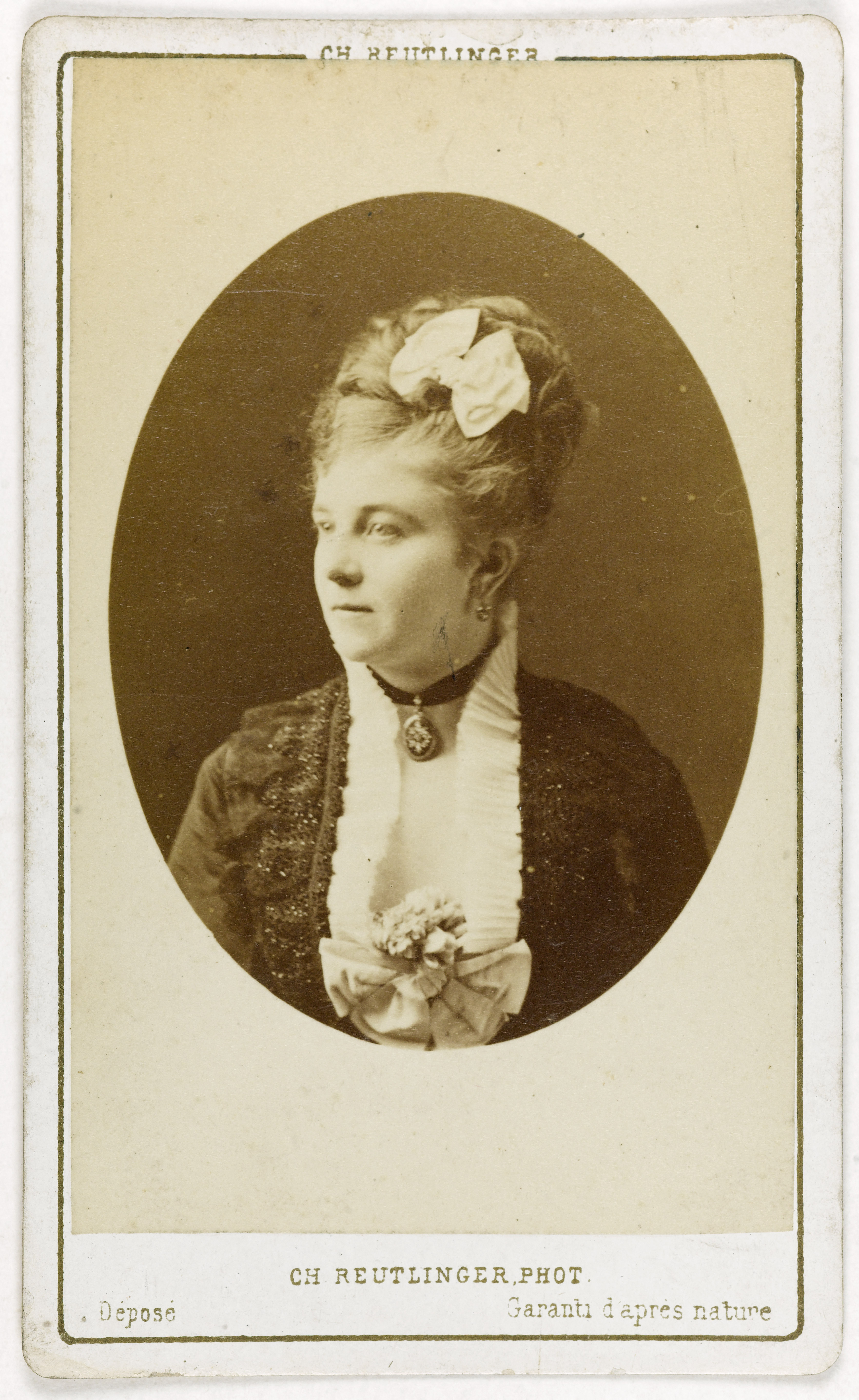 Charles Reutlinger, Portrait de Louise Vally, actrice.