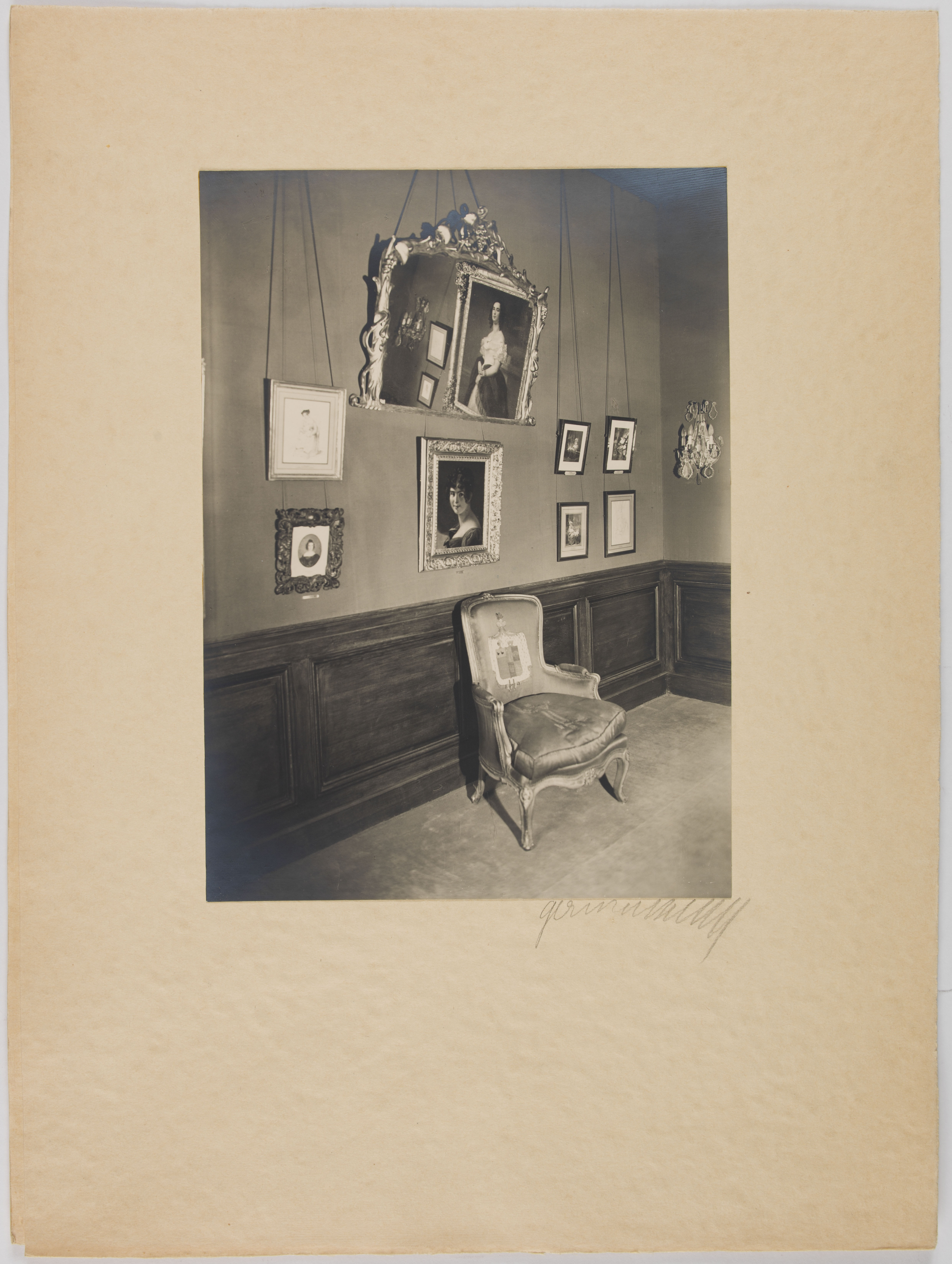 Anonyme, Deuxième étage de l'appartement, salle de madame Hugo