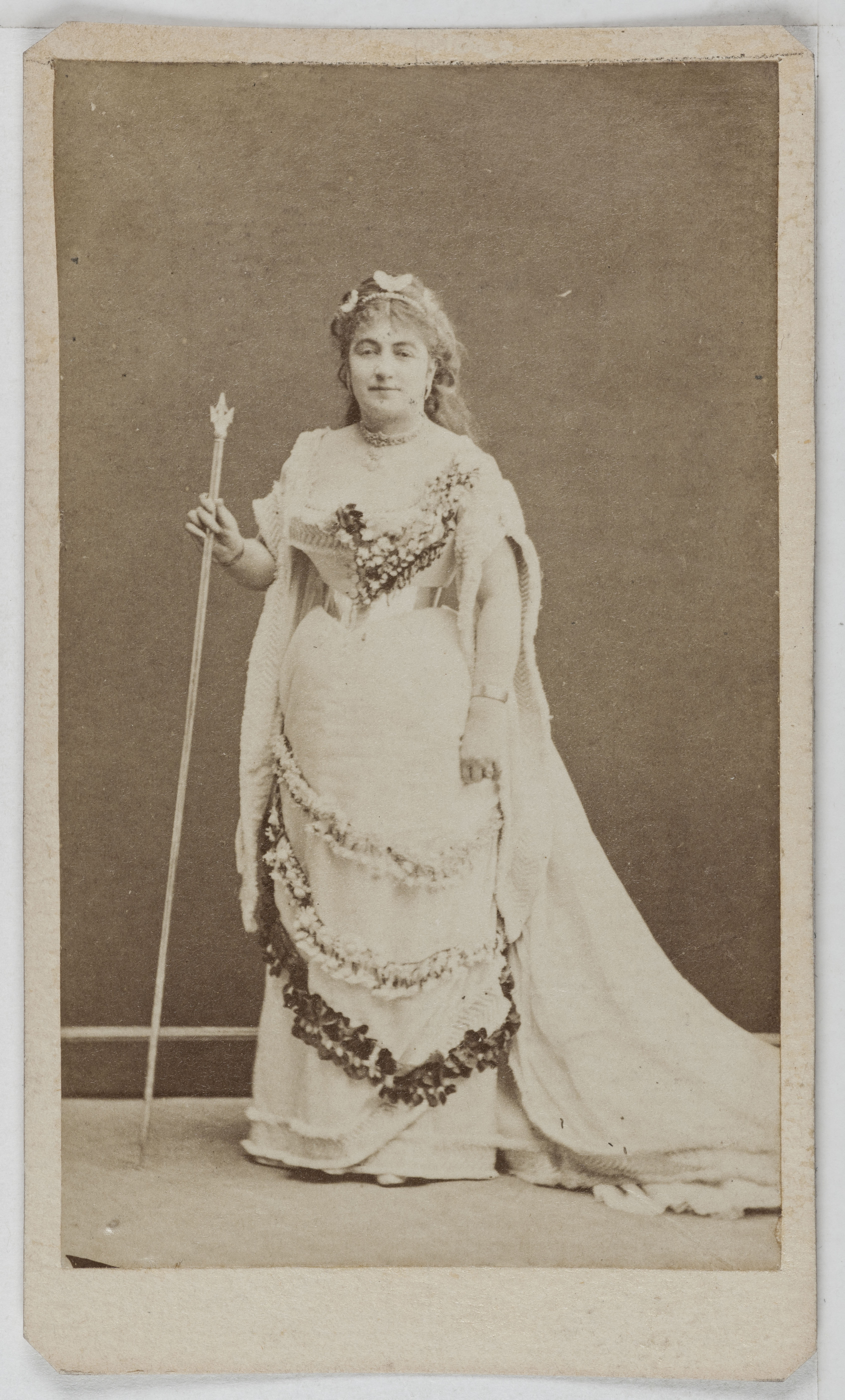 Anonyme, Portrait de Georgette Viguier, dite Georgette Olivier, actrice de théâtre entre 1857 et 1875.
