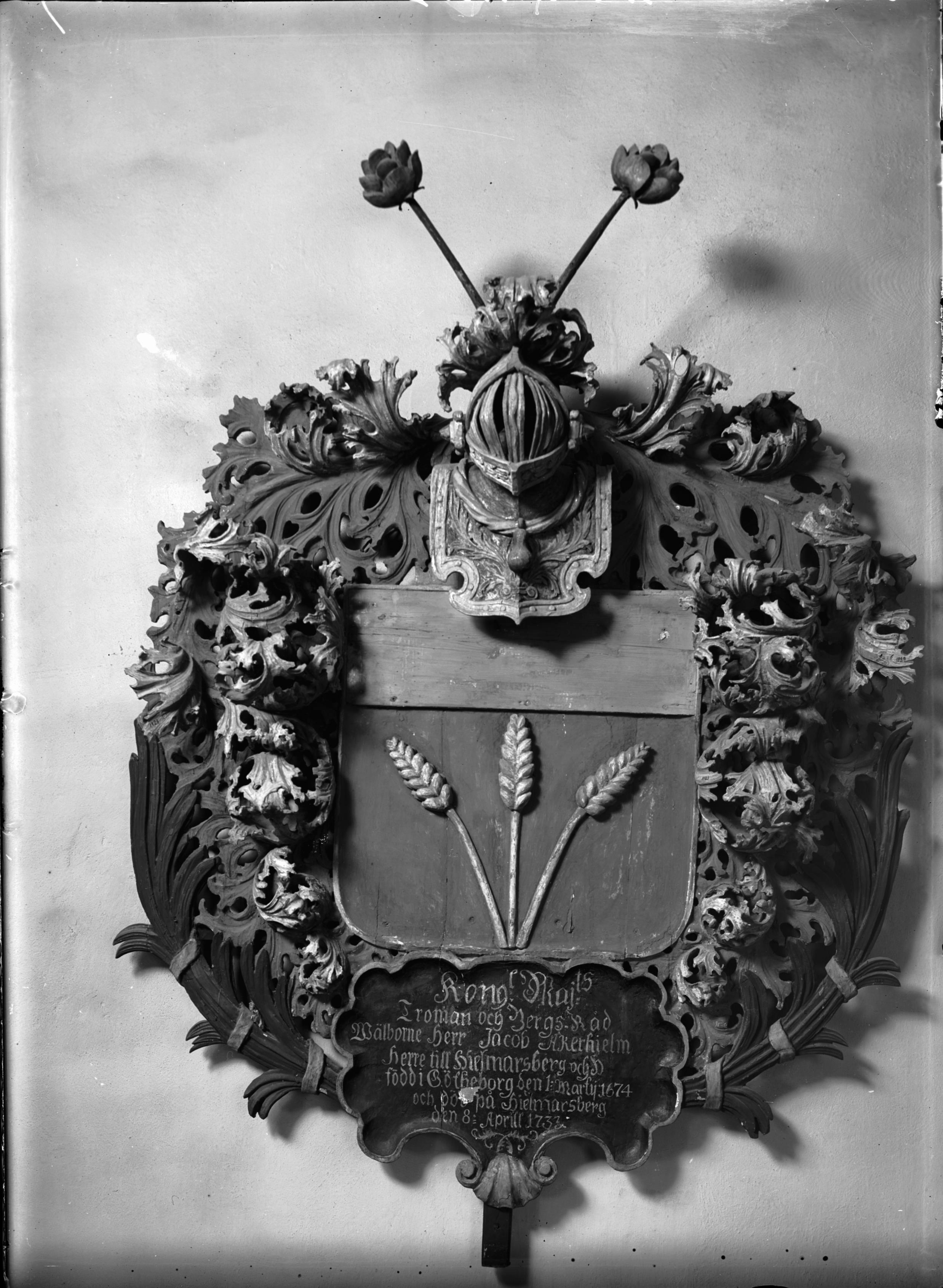 Nils Åzelius, Almby kyrka