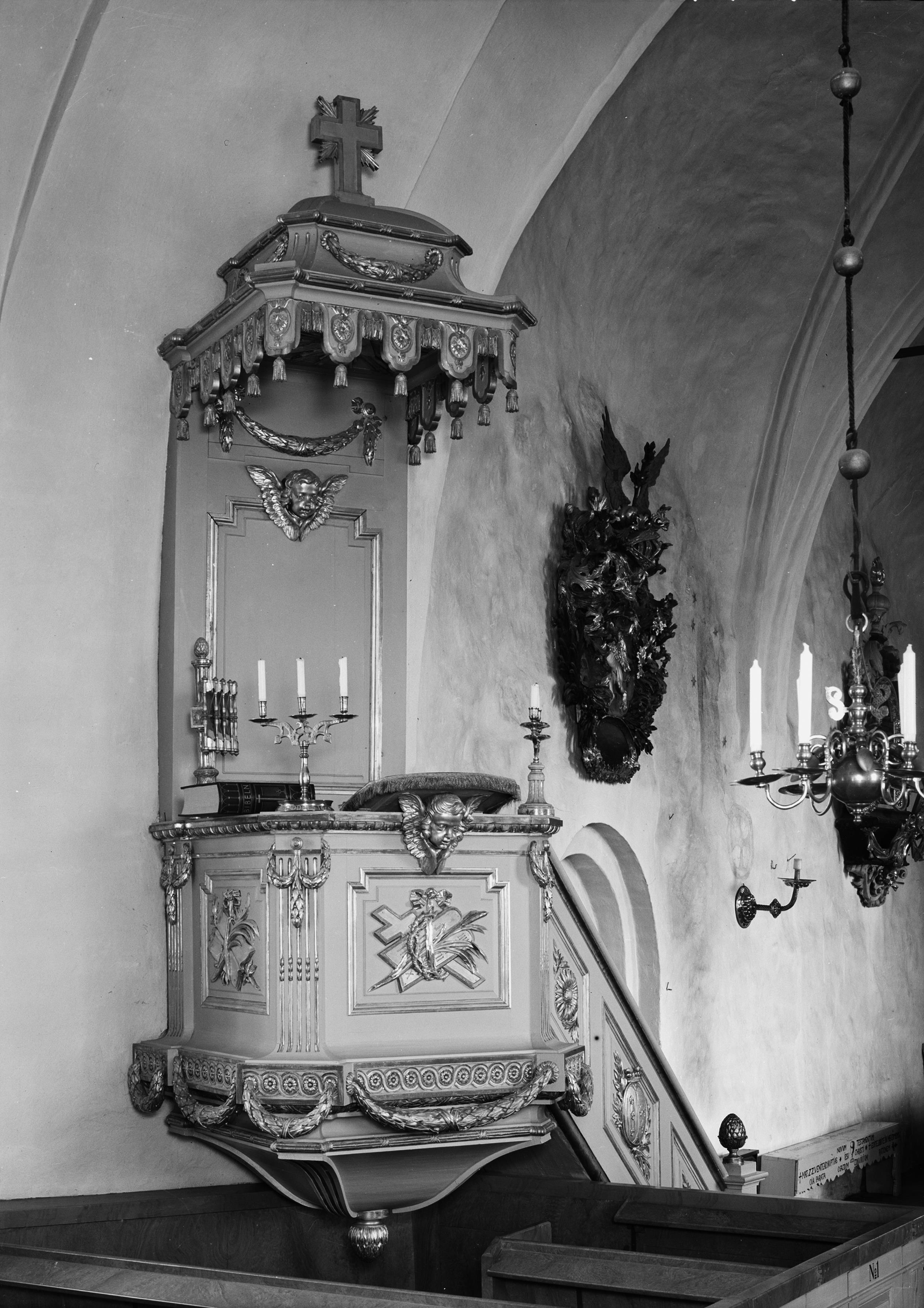 Nils Lagergren, Fresta kyrka
