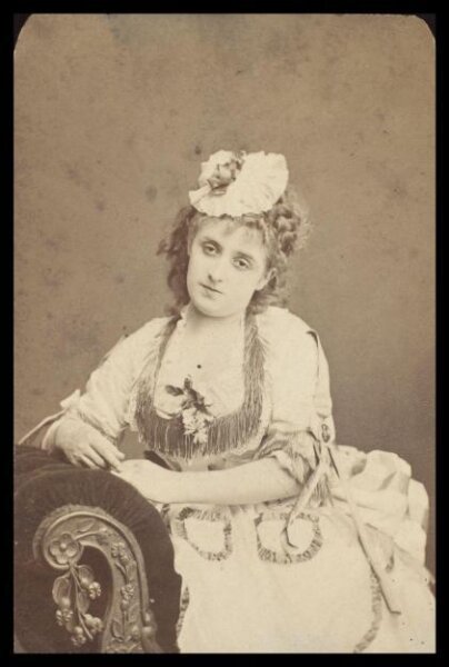 London Stereoscopic and Photographic Company, Guy Little Theatrical Photograph