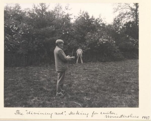 Stone, Benjamin (Sir), The ‘divining rod’, Seeking for water, Worcestershire