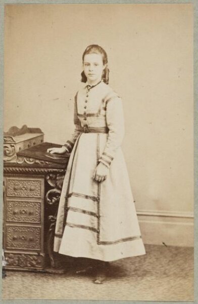 Unknown, Carte-de-visite photographs (480). Four photographs  are dry-mounted to each sheet (120).