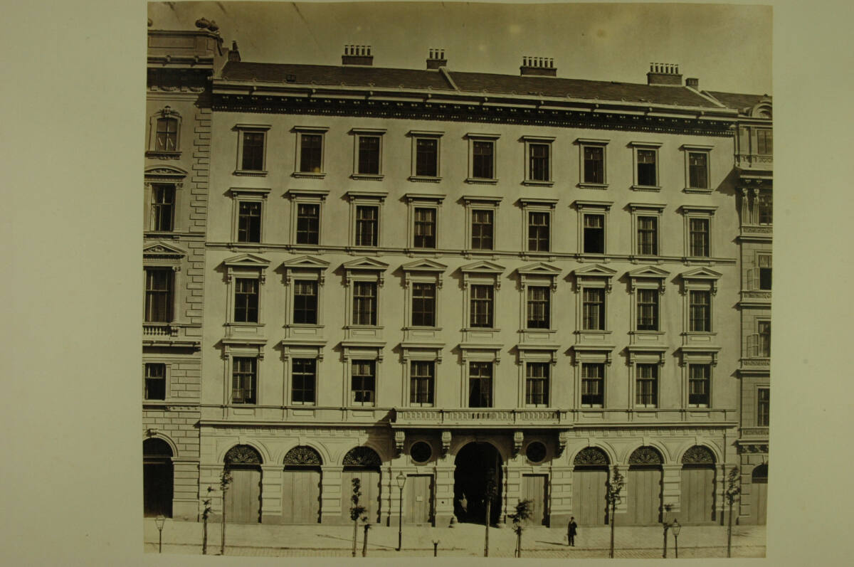 Anonym, Wohngebäude/Wiener Stadterweiterung: Opernring 8 - Zinshaus des Herrn A. Zinner