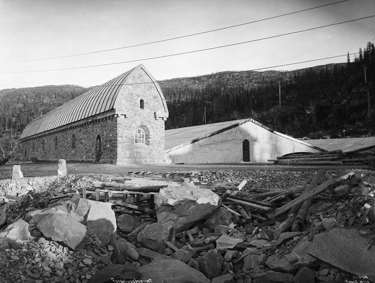 Anders Beer Wilse, Prot: Fordelingsbassenget exteriør
