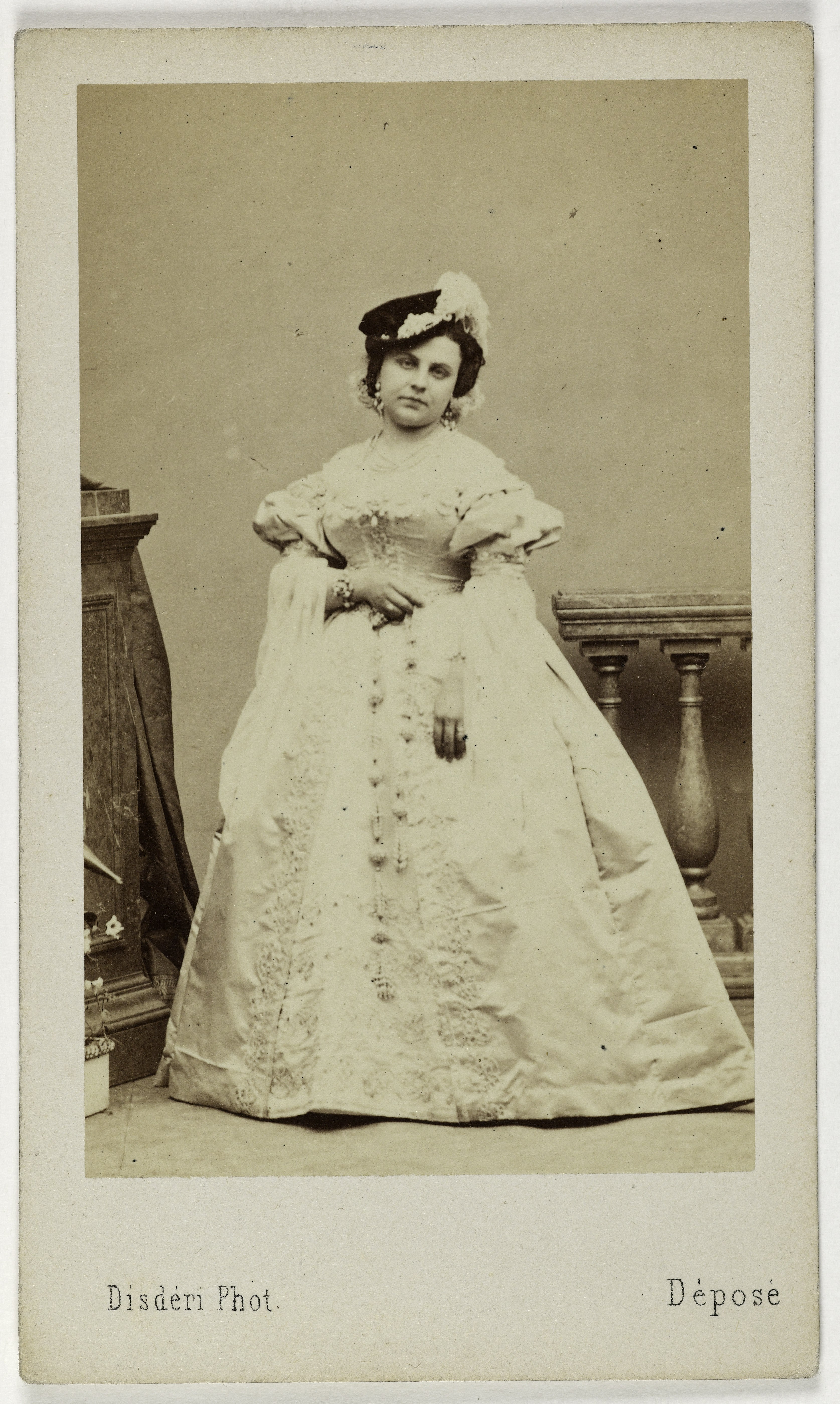 André-Adolphe-Eugène Disdéri, Portrait de Gueymard Pauline, (1834-), (actrice, chanteuse lyrique)