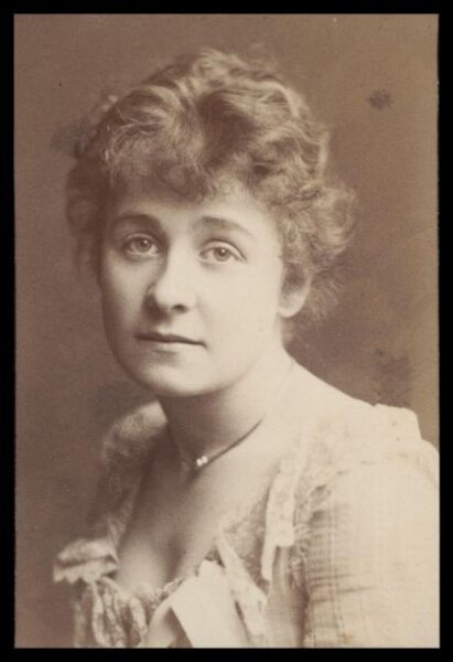 London Stereoscopic and Photographic Company, Guy Little Theatrical Photograph