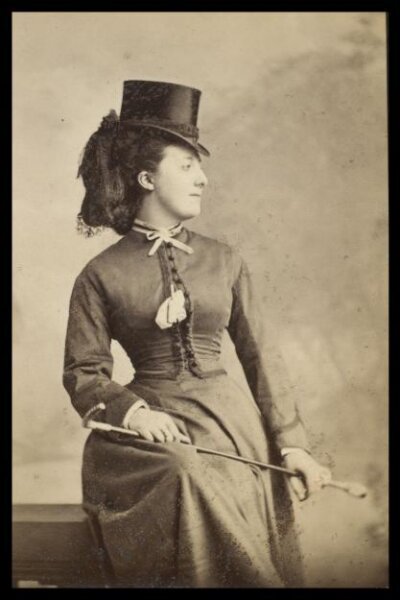 London Stereoscopic and Photographic Company, Guy Little Theatrical Photograph