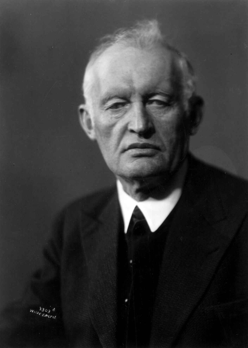 Anders Beer Wilse, Kunstneren og maleren Edvard Munch fotografert av Anders Beer Wilse i 1933.