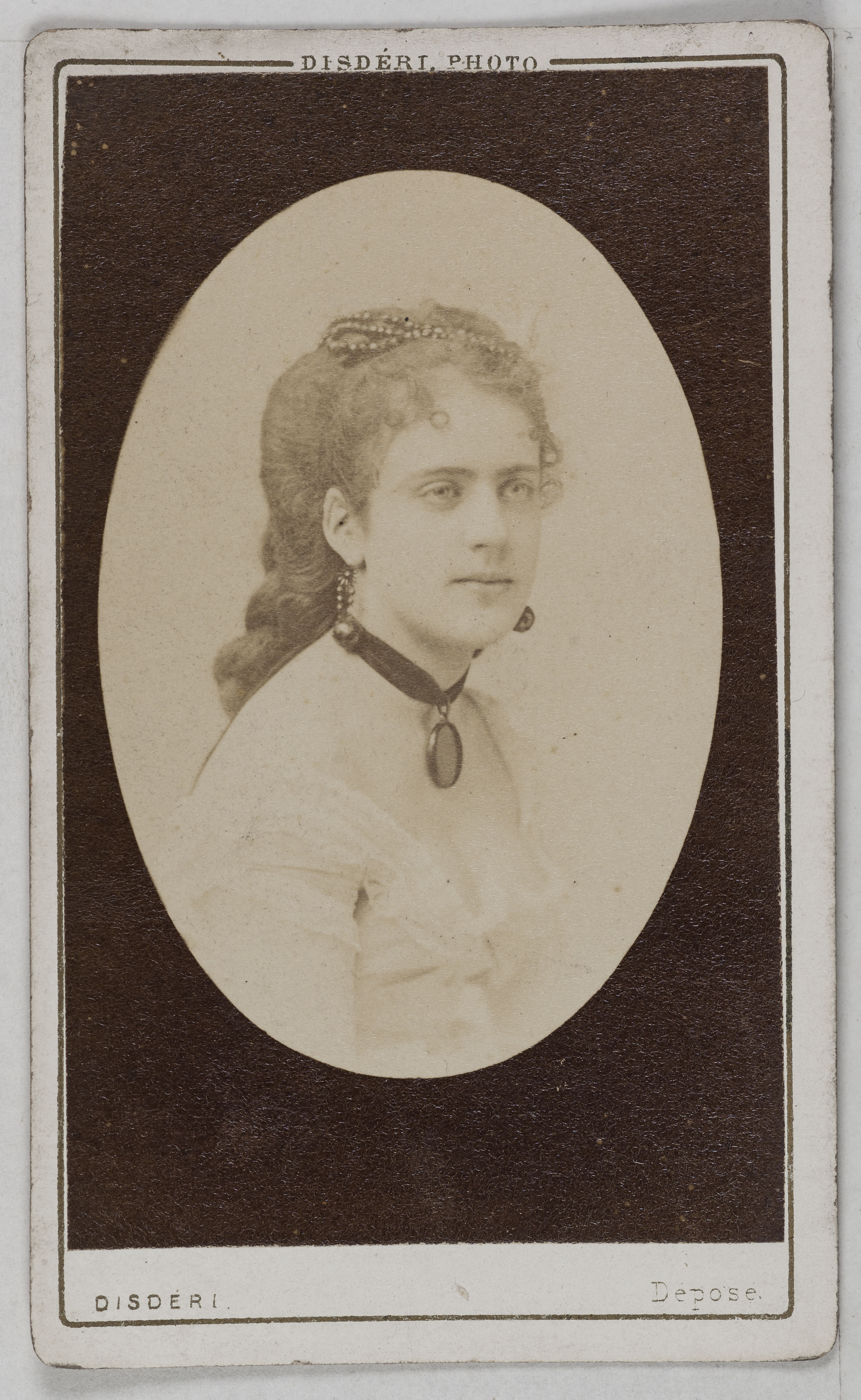 André-Adolphe-Eugène Disdéri, Portrait de Marie Karl (Amélie Jeanne Jaime, dite), (actrice), (fille de Théodore Barrière)