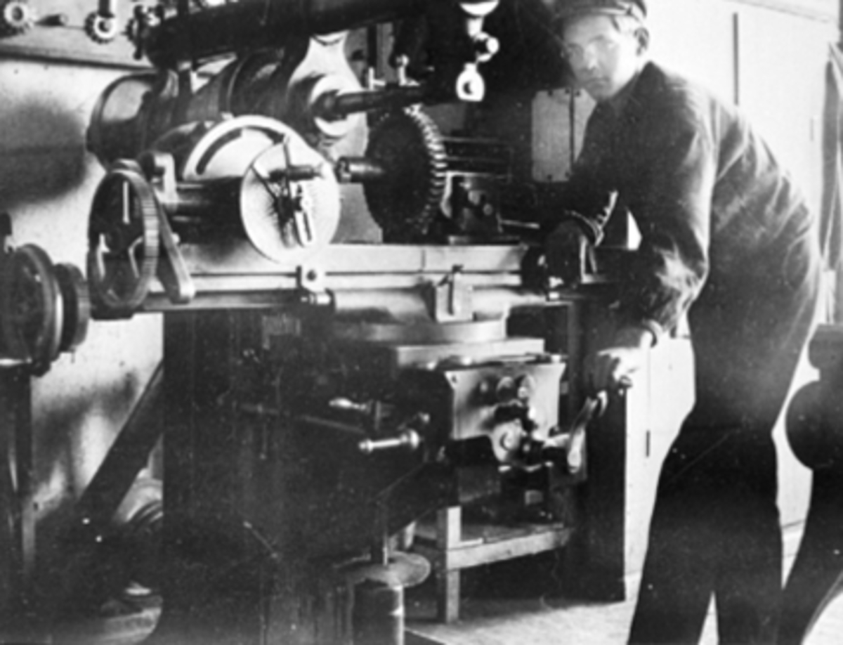 Anno Domkirkeodden, INTERIØR, LÆRERGUTT NILSEN, LØTEN, FRESEMASKIN, ANDERSEN & KRUSAN
